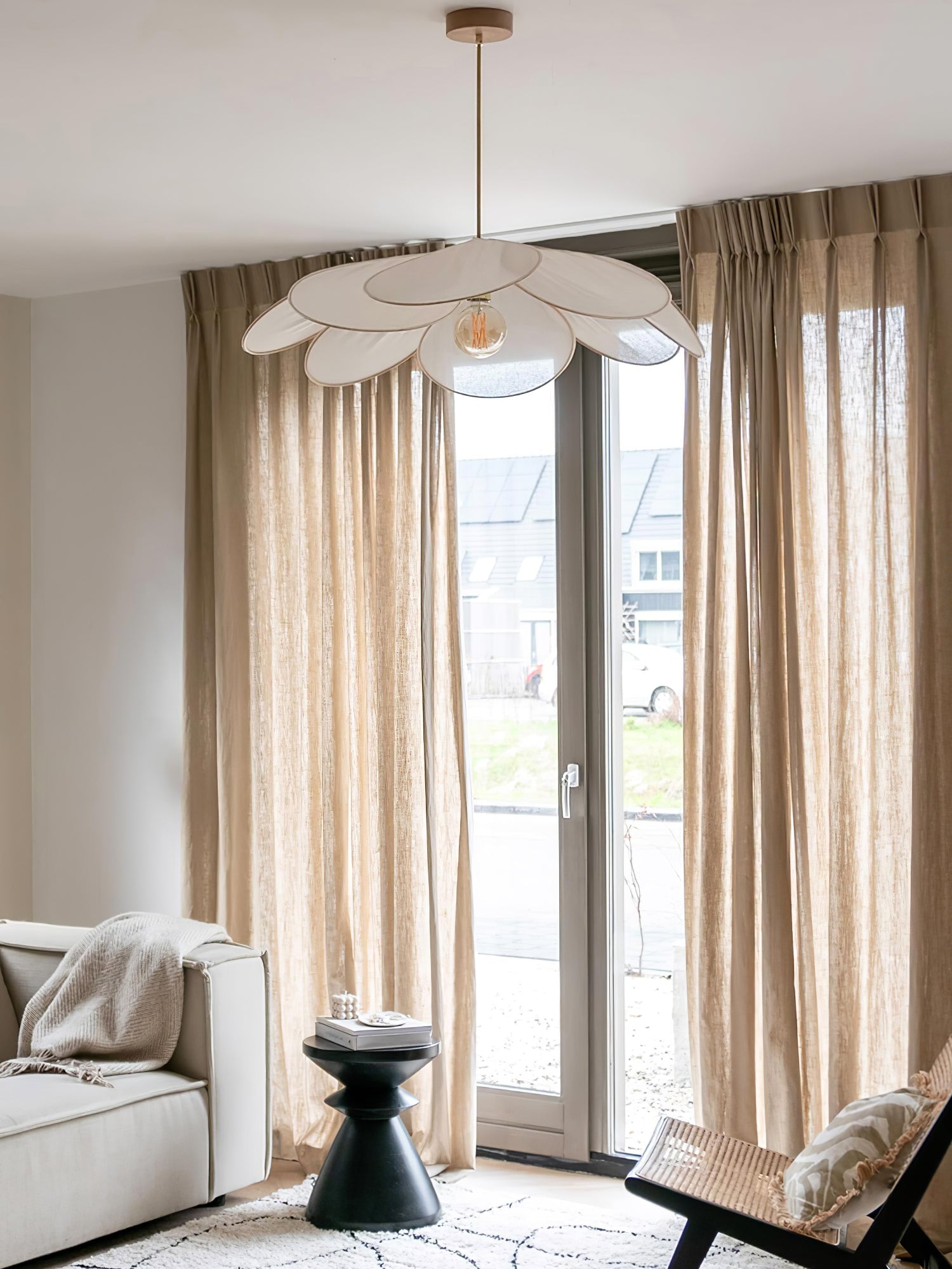 Precieuse Petals Pendant Lamp - Blowlighting