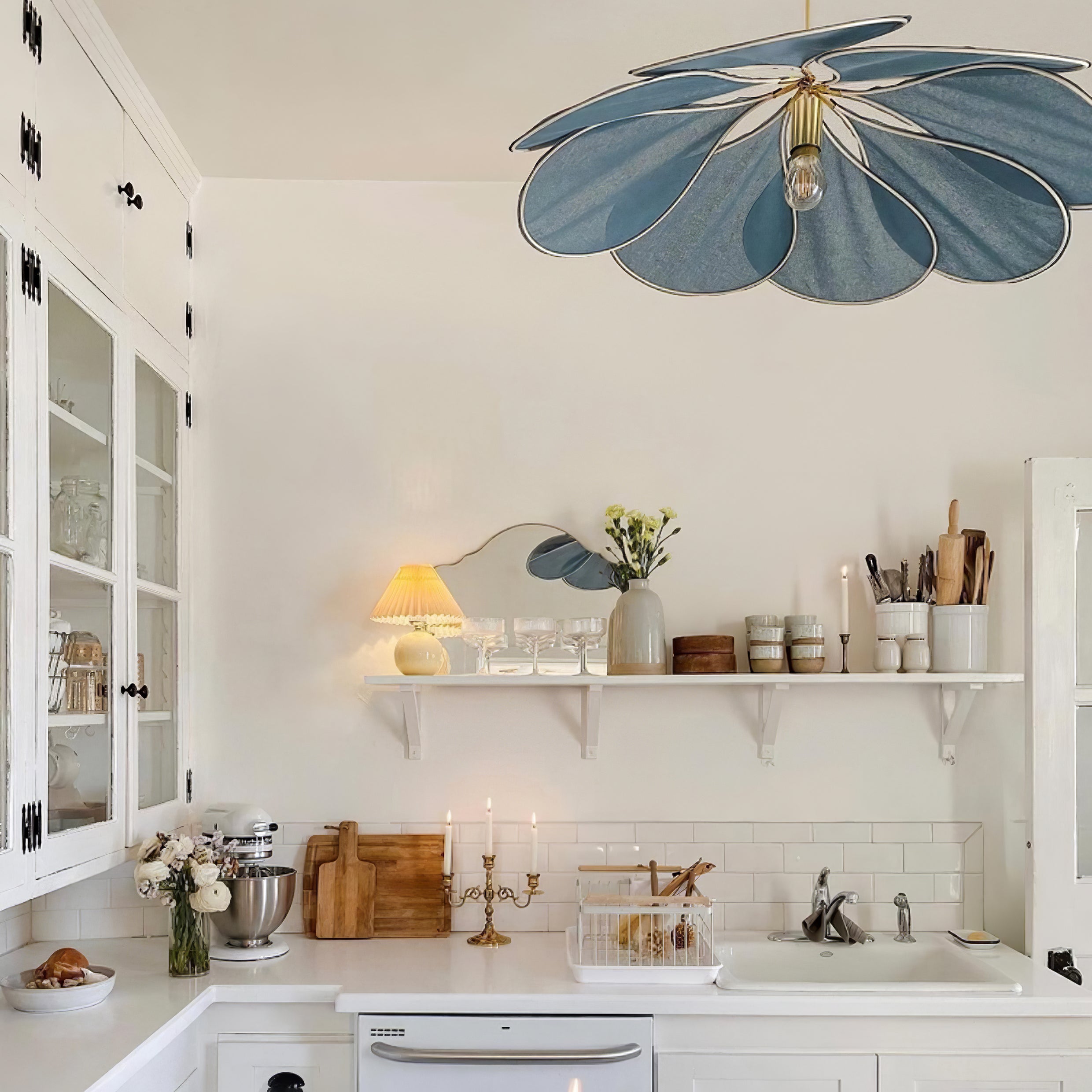 Precieuse Petals Pendant Lamp - Blowlighting