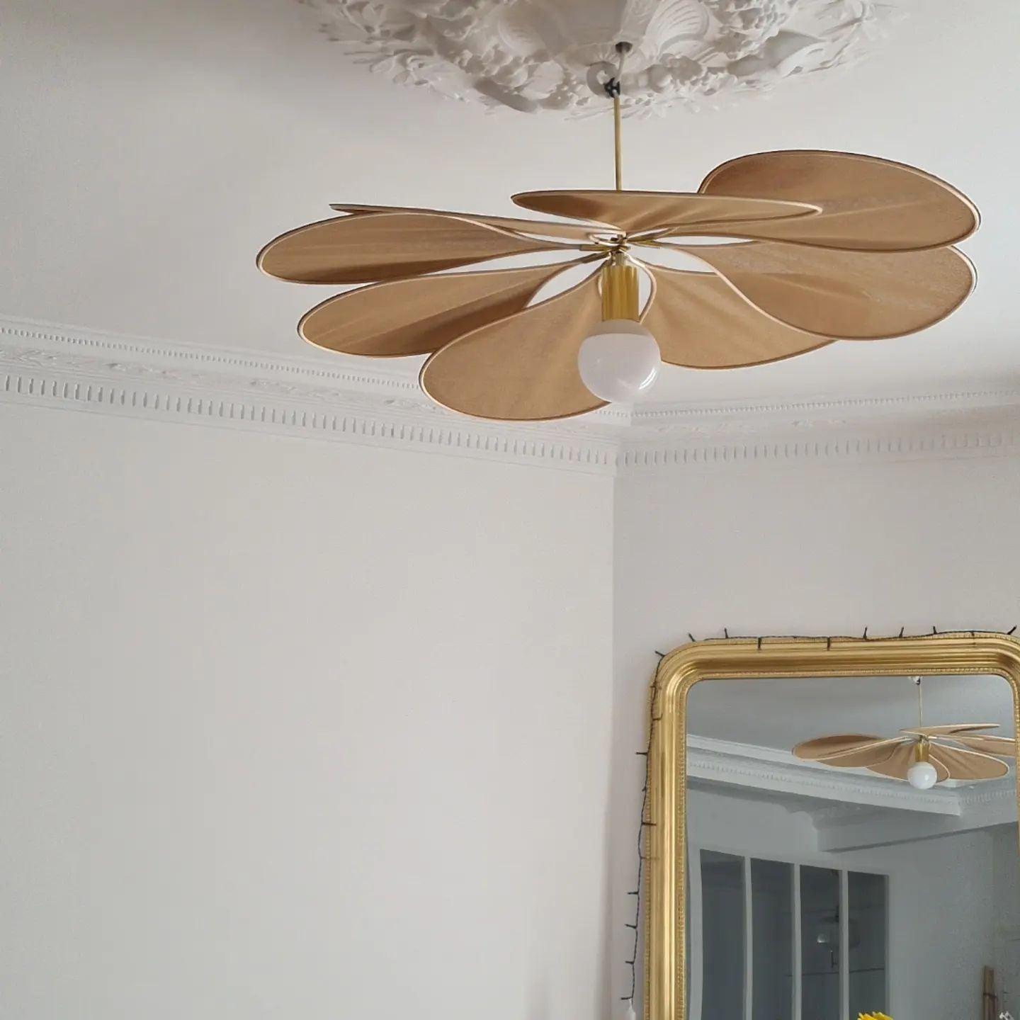 Precieuse Petals Pendant Lamp - Blowlighting