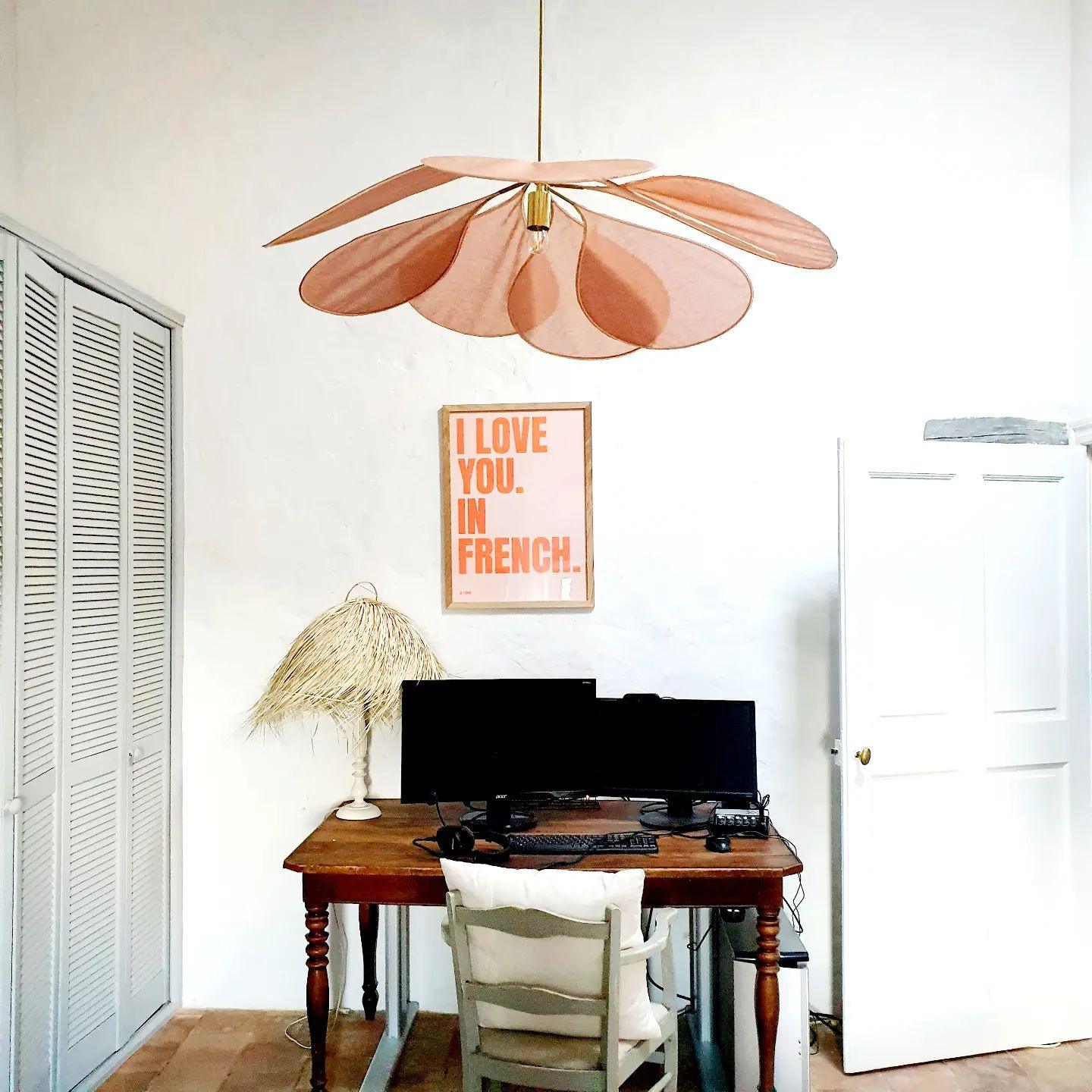 Precieuse Petals Pendant Lamp - Blowlighting