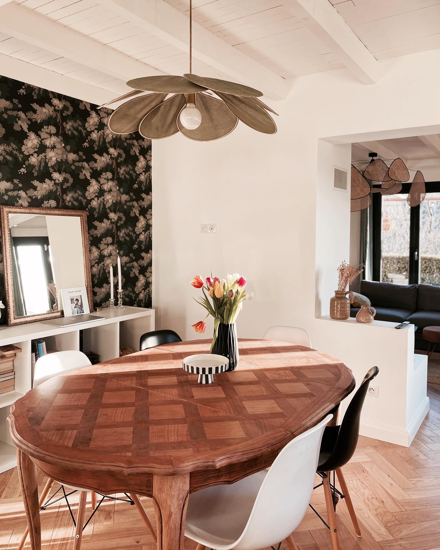 Precieuse Petals Pendant Lamp - Blowlighting