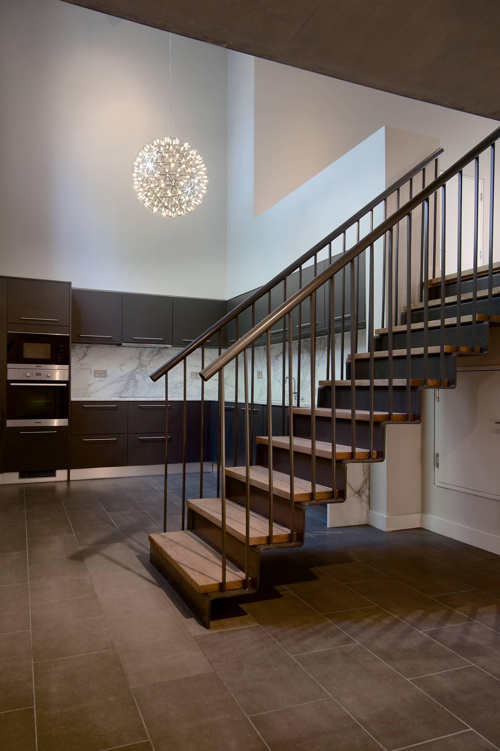 Silver Spark Ball Pendant Light - Blowlighting