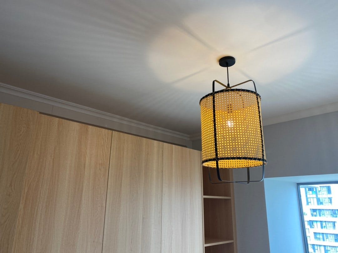Solara Pendelleuchte Rattan Geflecht Rahmen Industrie-Letslighting