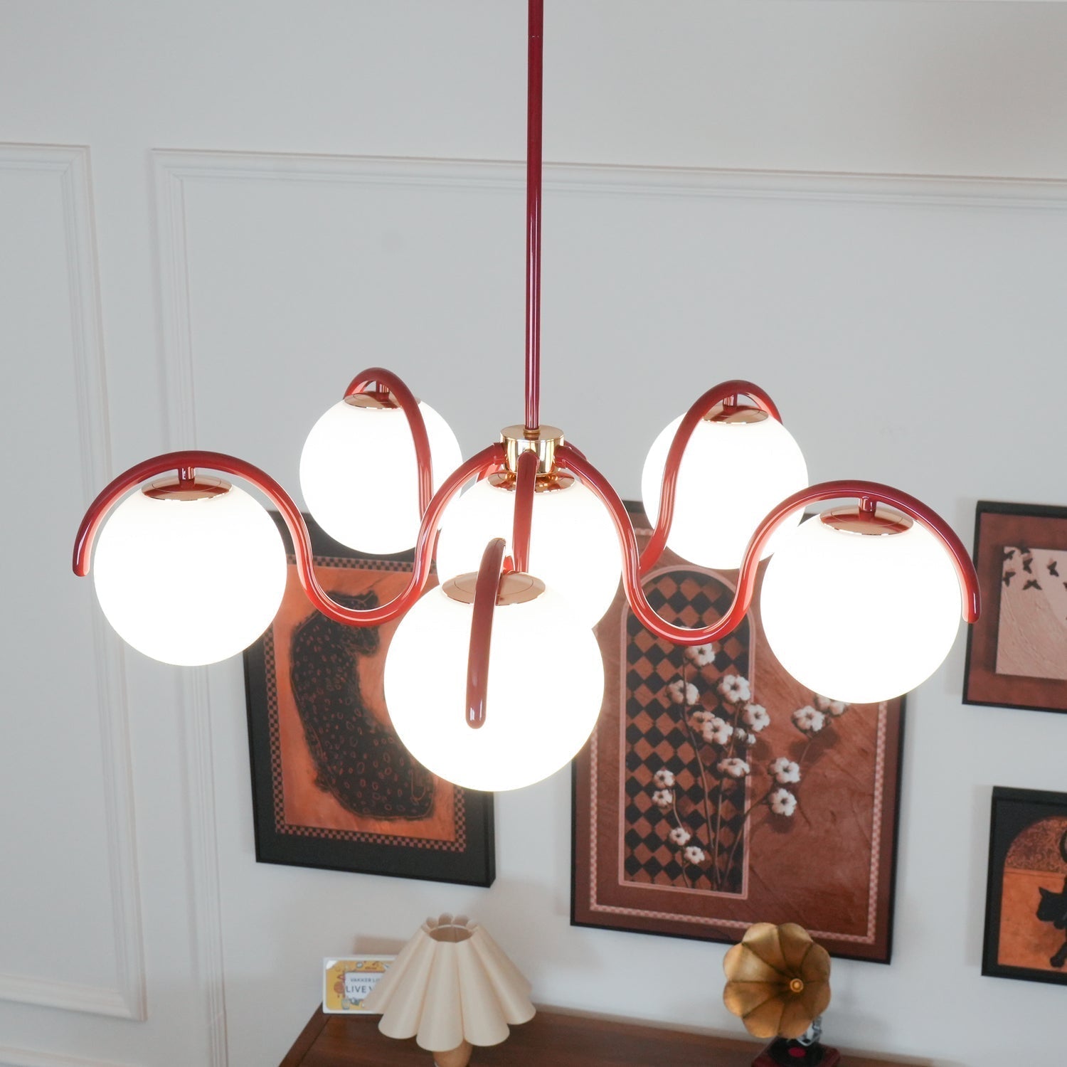 Wryn Geschwungener Linear-Kronleuchter