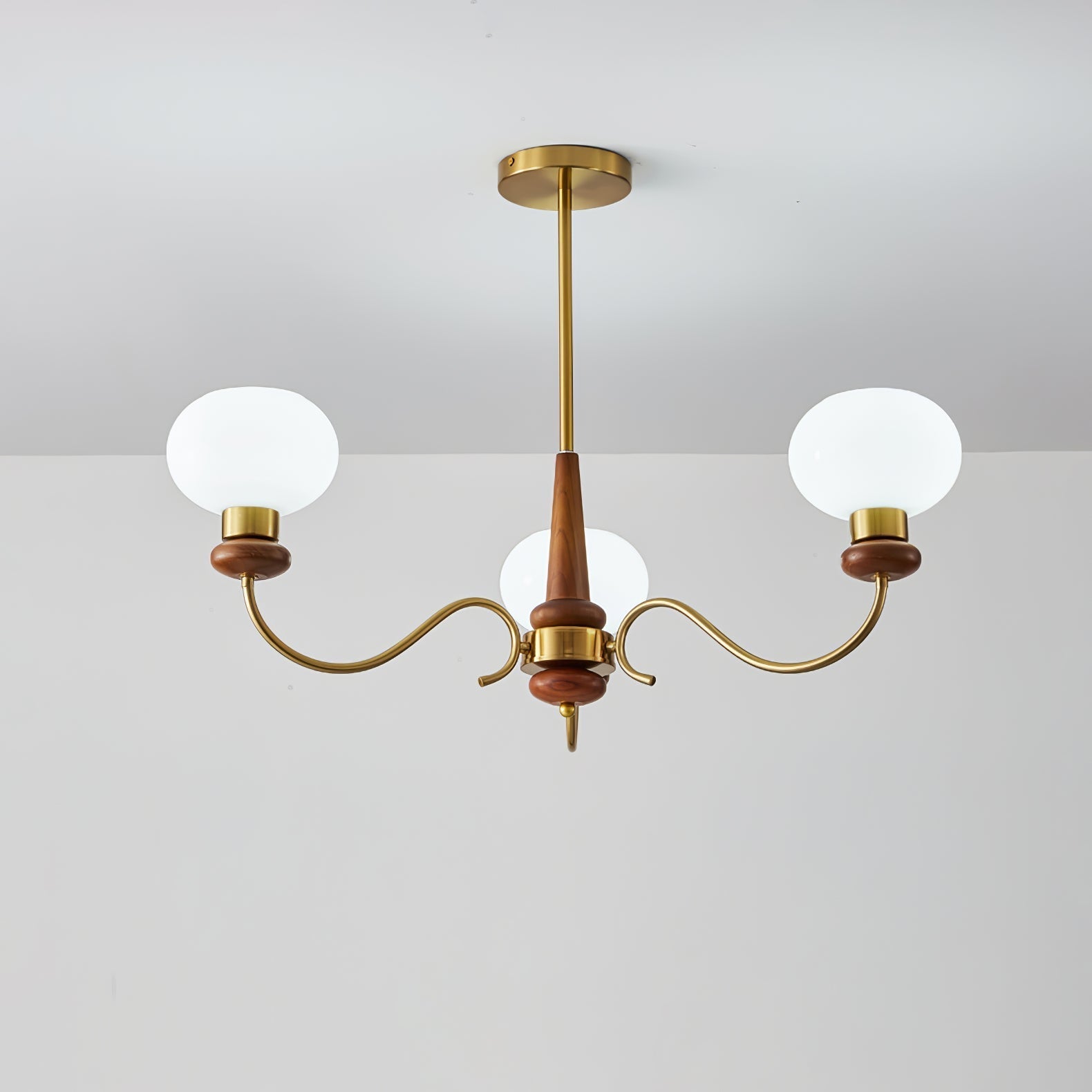 Lustra Kronleuchter Messing Holz Globe Classic-Letslighting