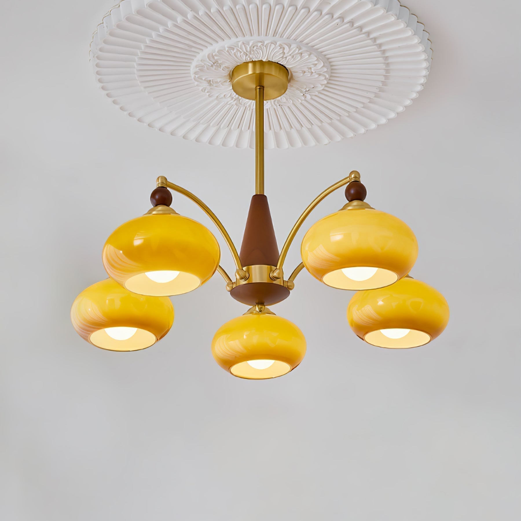 Lustra Retro Pendelleuchte Gelbes Glas Messing-Letslighting
