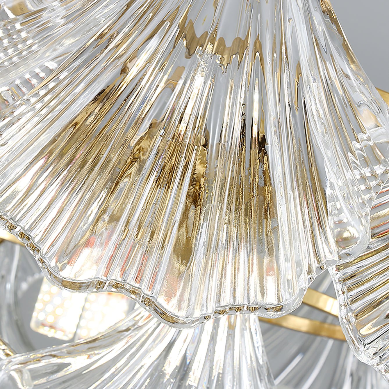 Lustra Deckenleuchte Gerilltes Muschelglas Gold-Letslighting