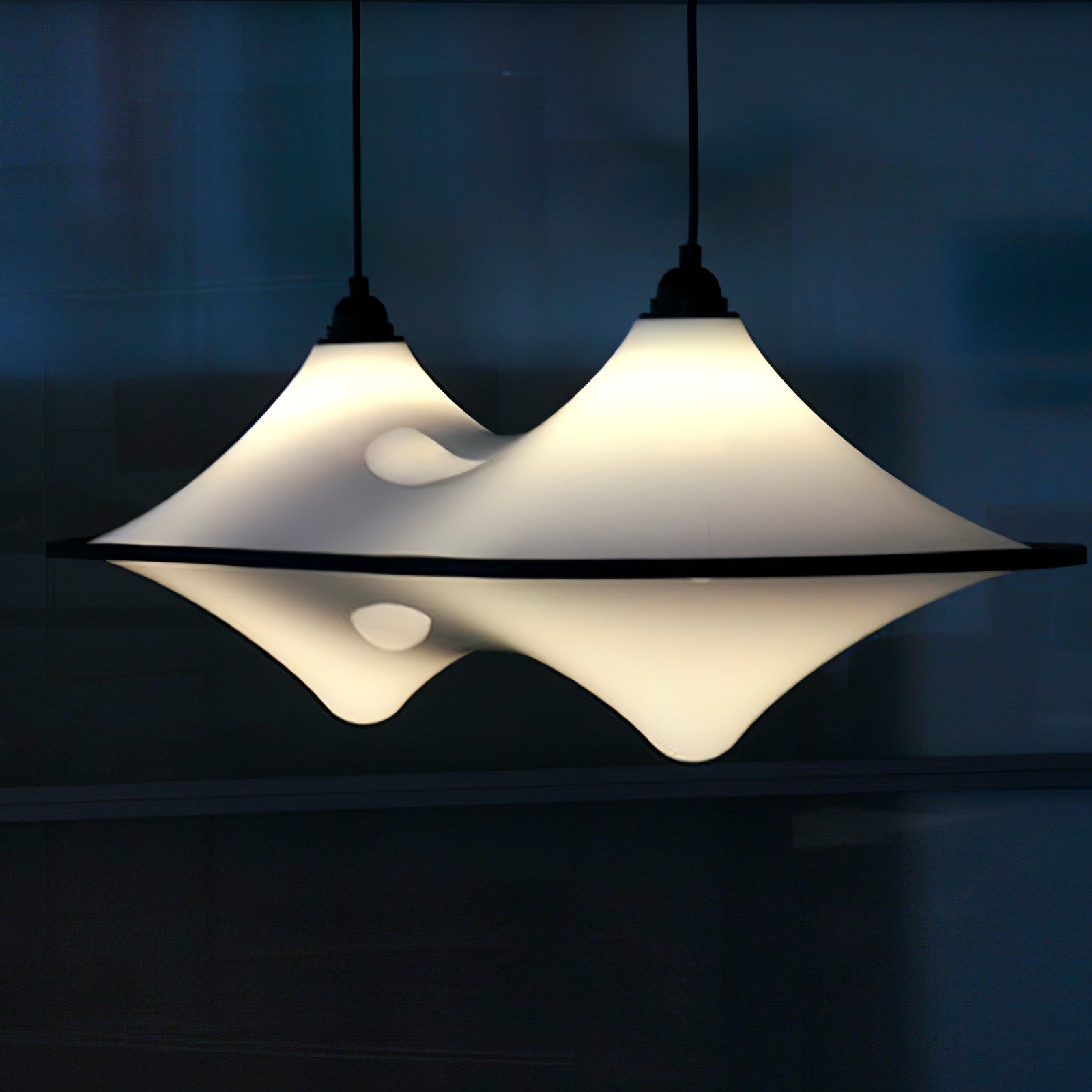 Nebulux Minimalistische Pendelleuchte aus Metall-Letslighting