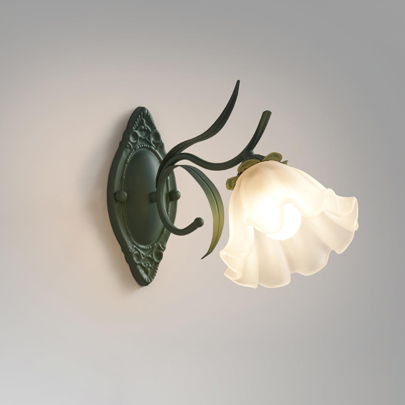 Tyler Vintage Wandleuchte aus Glas mit Blumenmuster-Letslighting