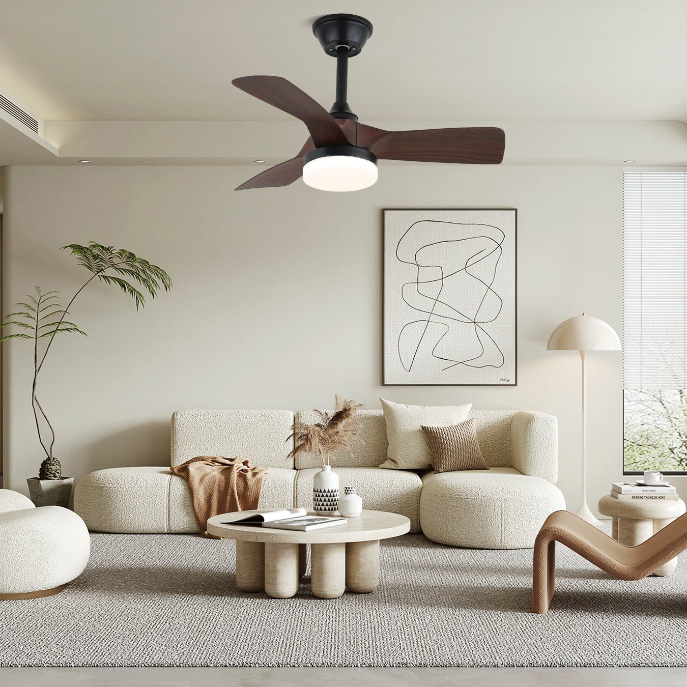 Nahaufnahme der Orlen Deckenventilatorleuchte mit Holzflügeln und integrierter LED
