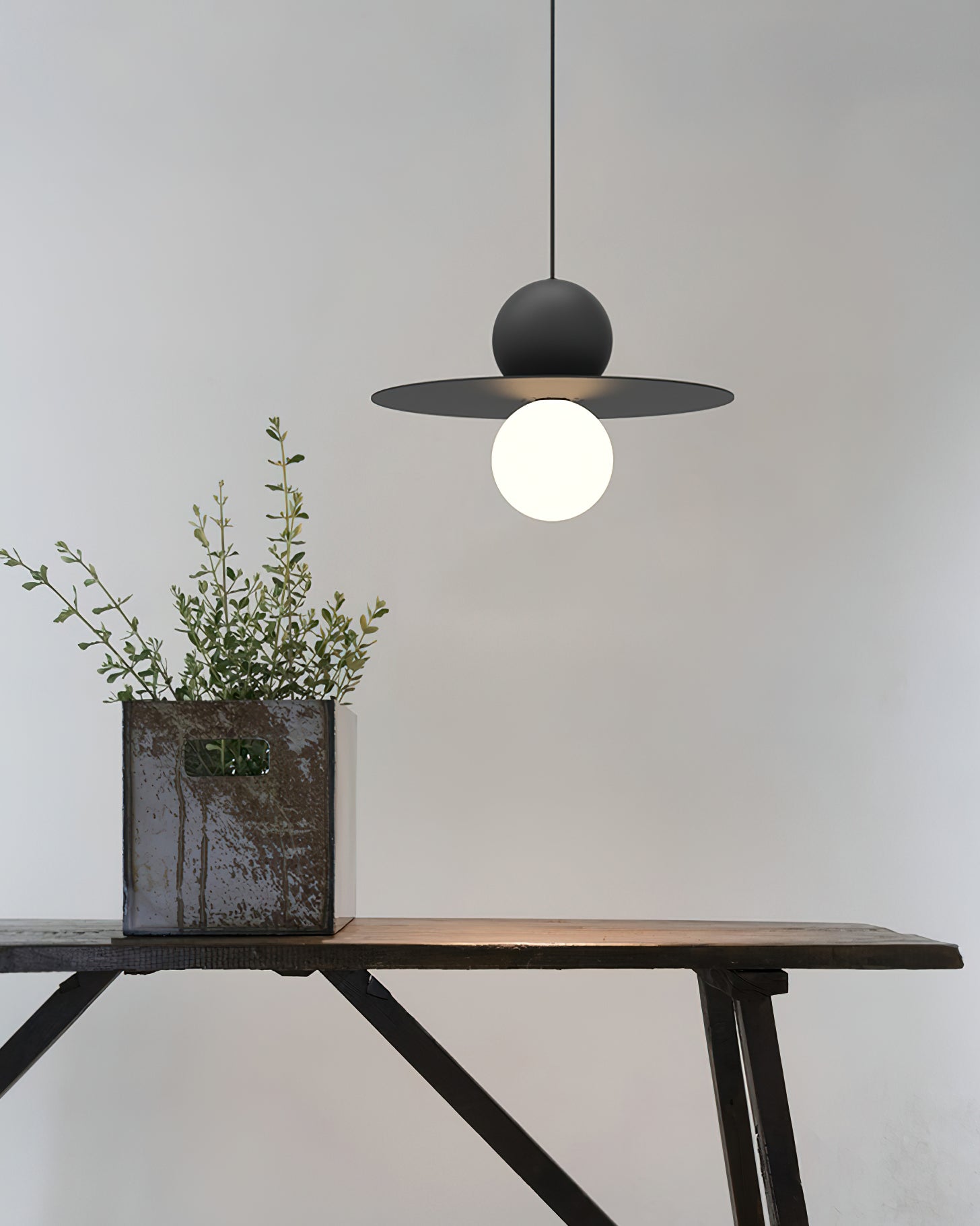 Sky Pendelleuchte Glas Hut Schwarz Gold-Letslighting