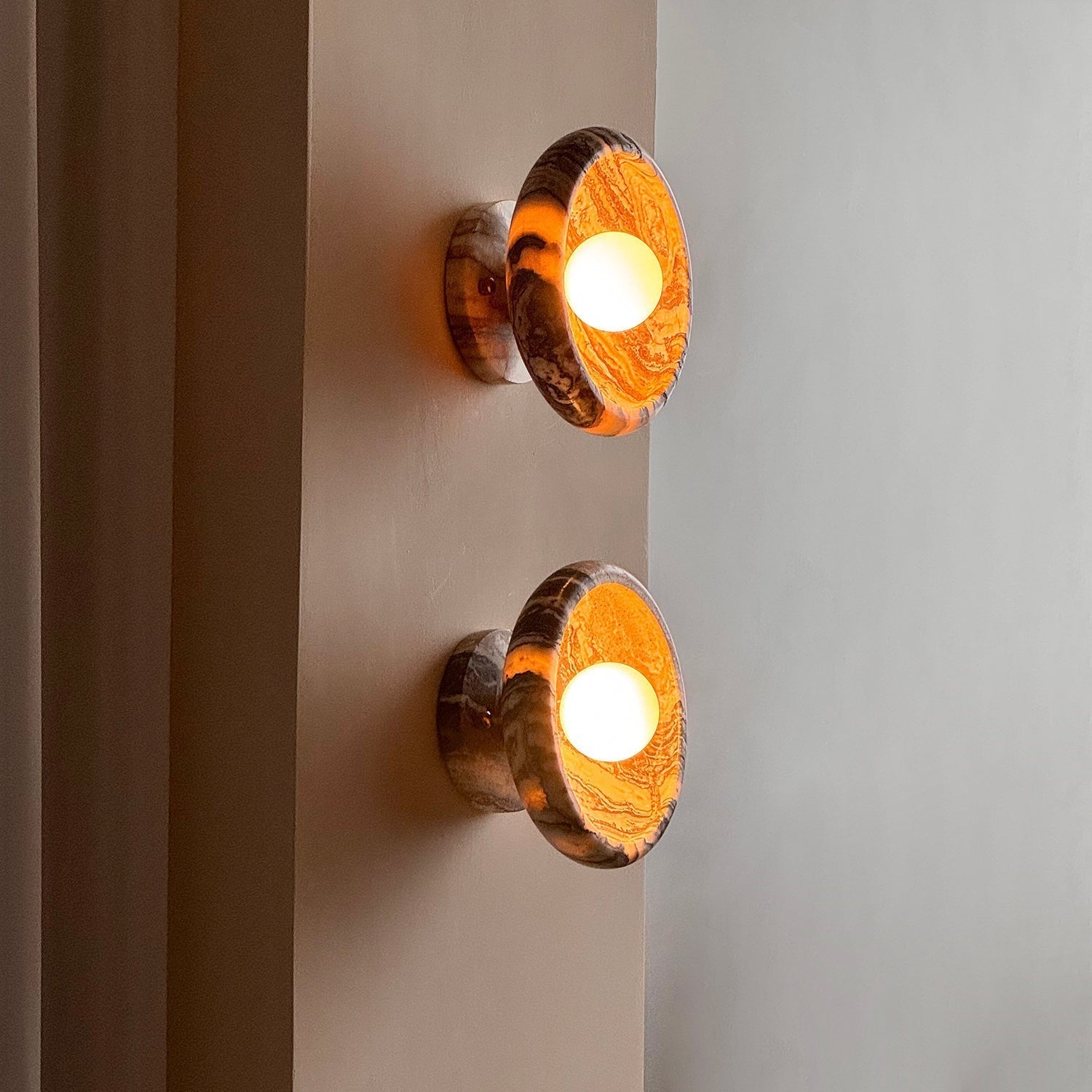 Onvix Wandleuchte aus Natur-Onyx-Letslighting