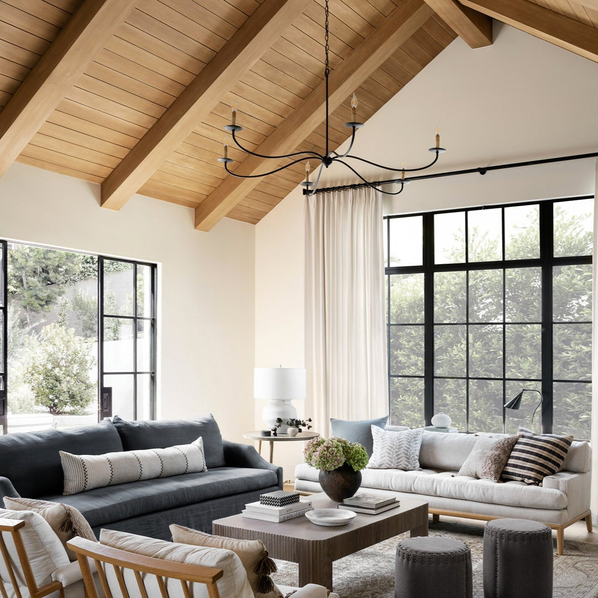 Alfred Kronleuchter im Kerzenstil im Landhausstil