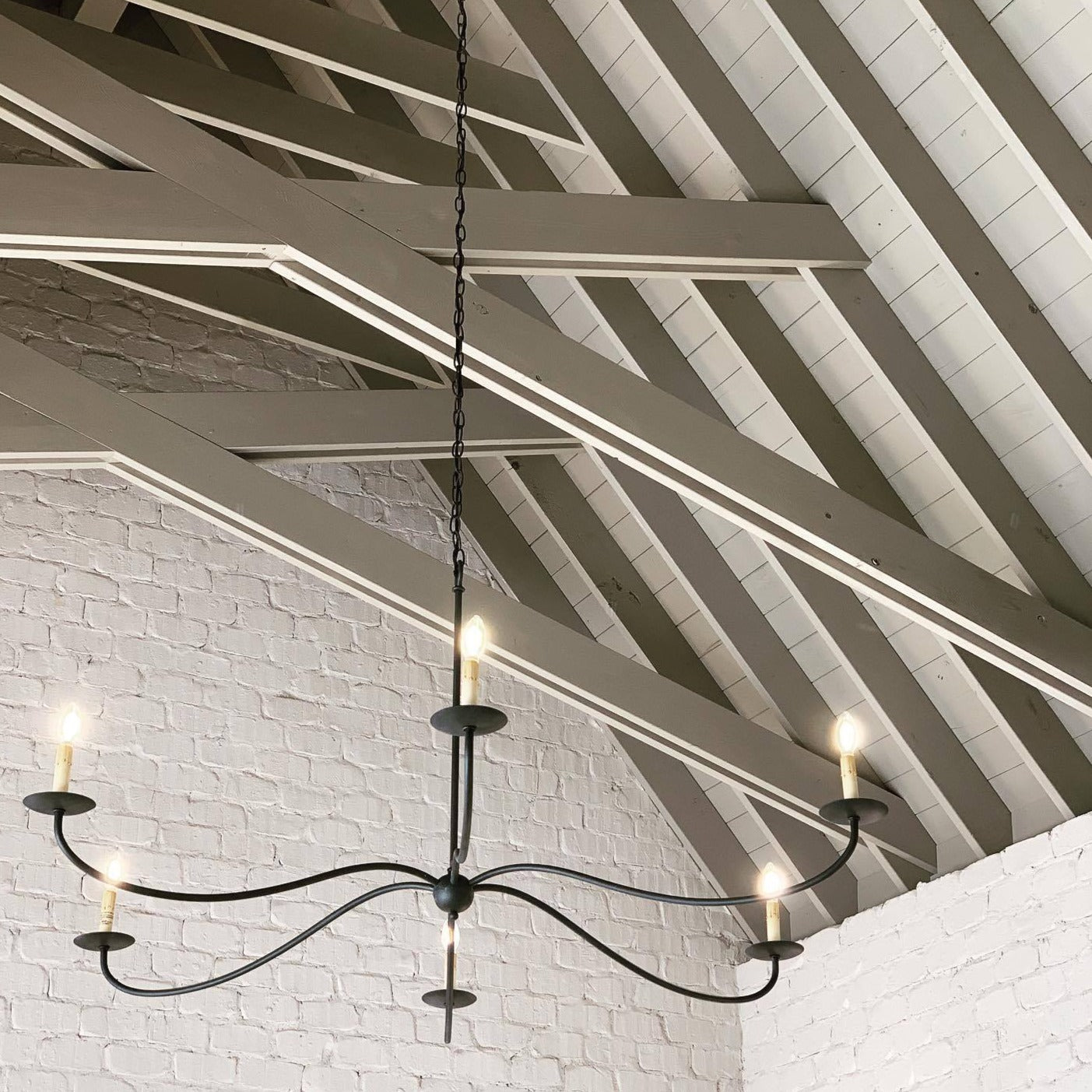 Alfred Kronleuchter im Kerzenstil im Landhausstil