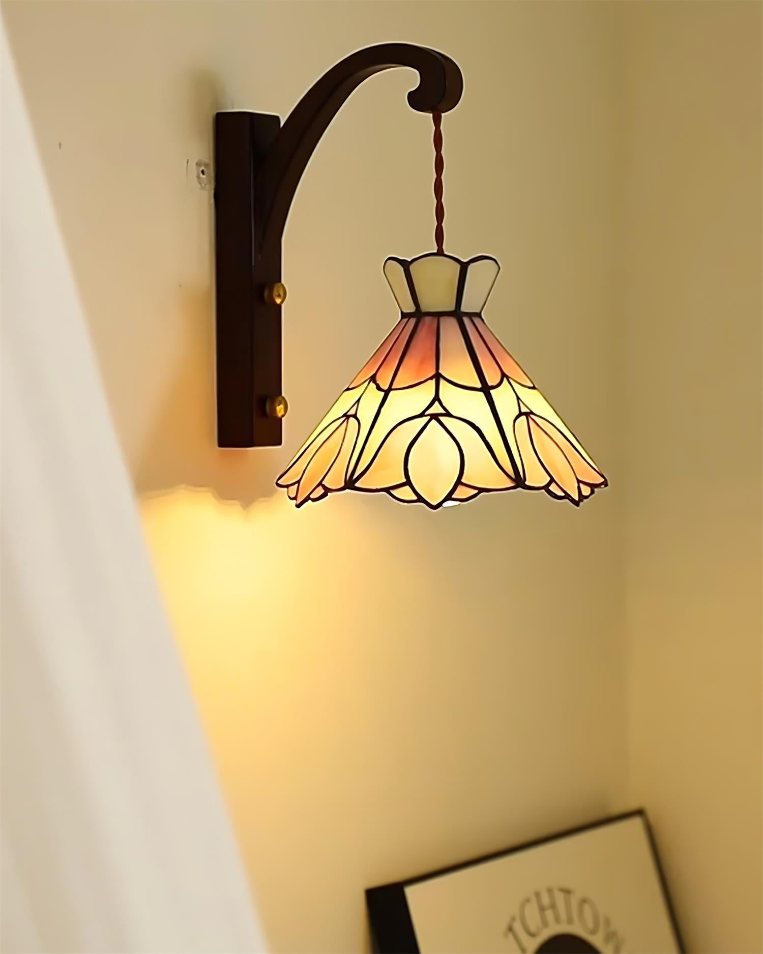 Wandleuchte Holz Körper Tiffany Glas Schirm Rosa Florale Vintage Kunst-Letslighting