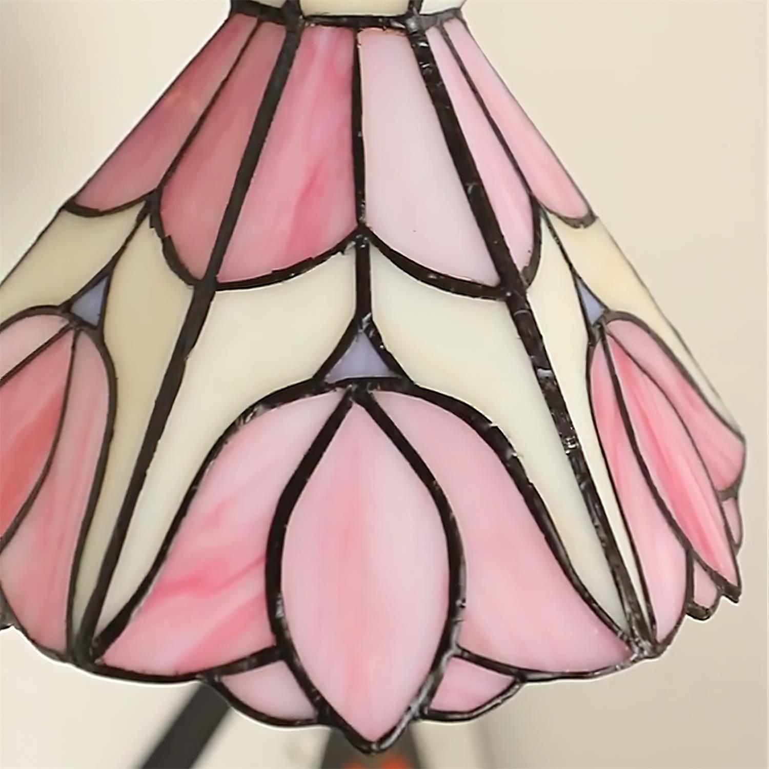 Wandleuchte Holz Körper Tiffany Glas Schirm Rosa Florale Vintage Kunst-Letslighting