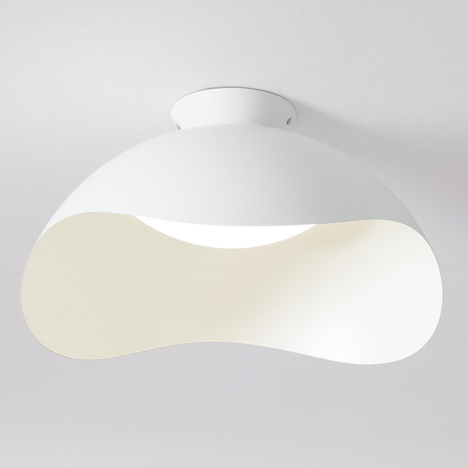 Serene Wave Ceiling Light - Blowlighting