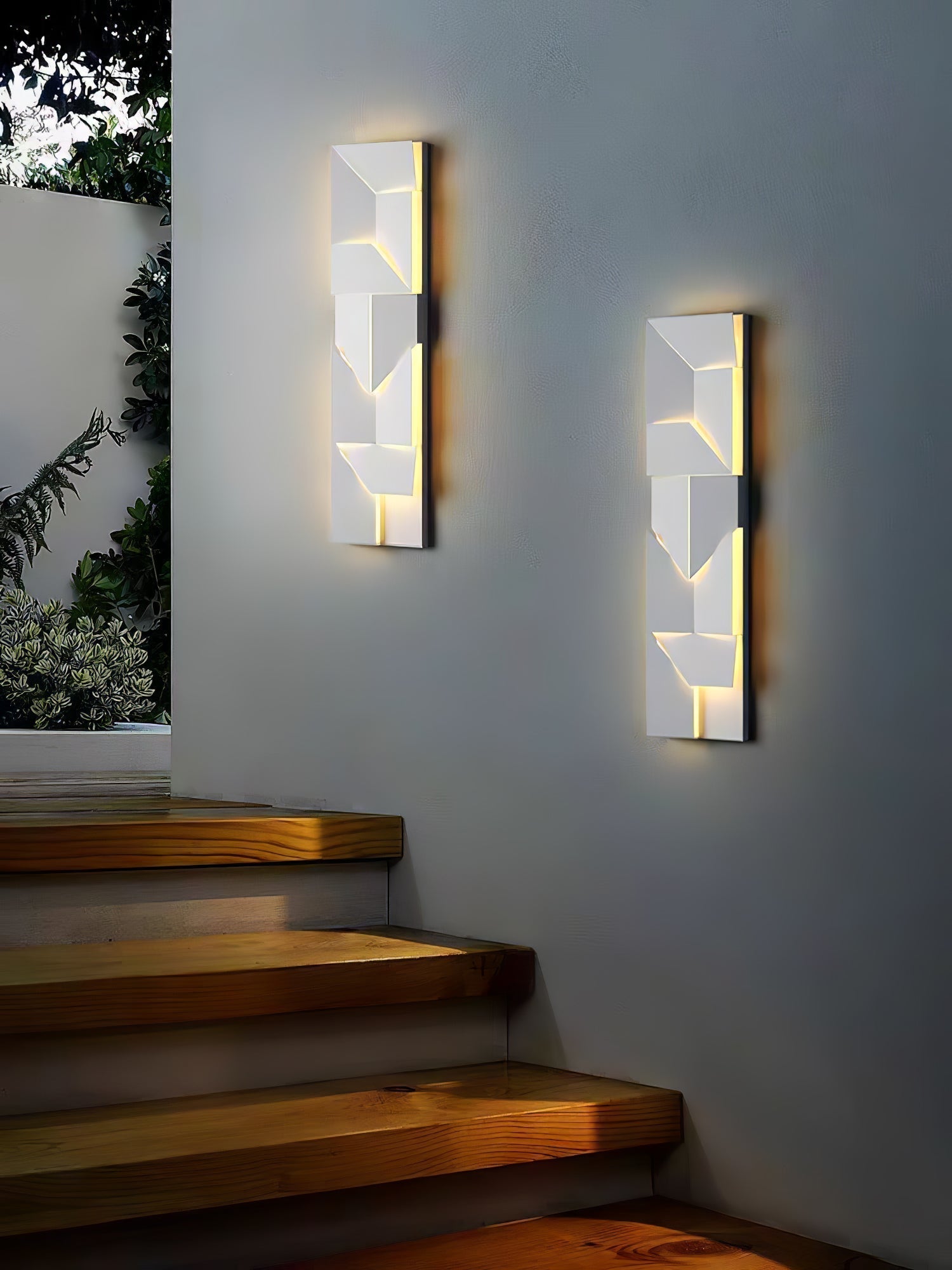 Shadows Grand Sconce - Blowlighting