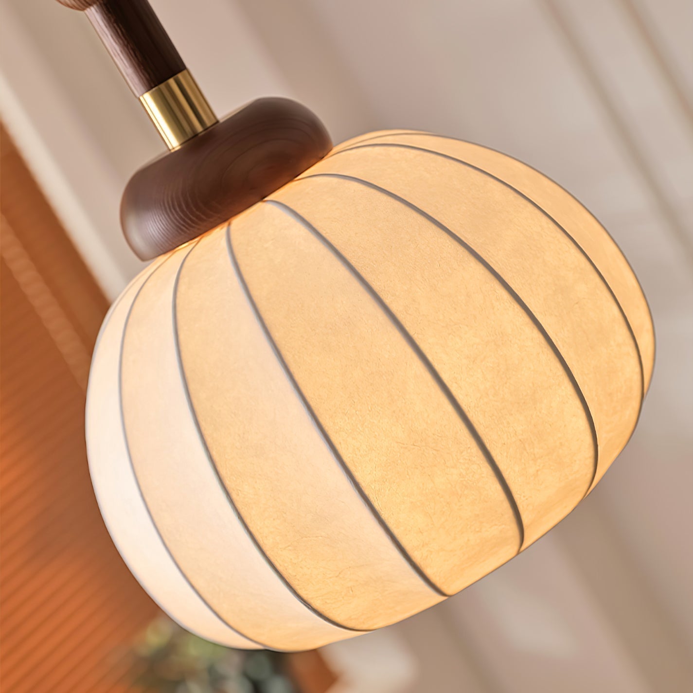 Solari Skandinavische Pendelleuchte aus Seidenholz-Letslighting