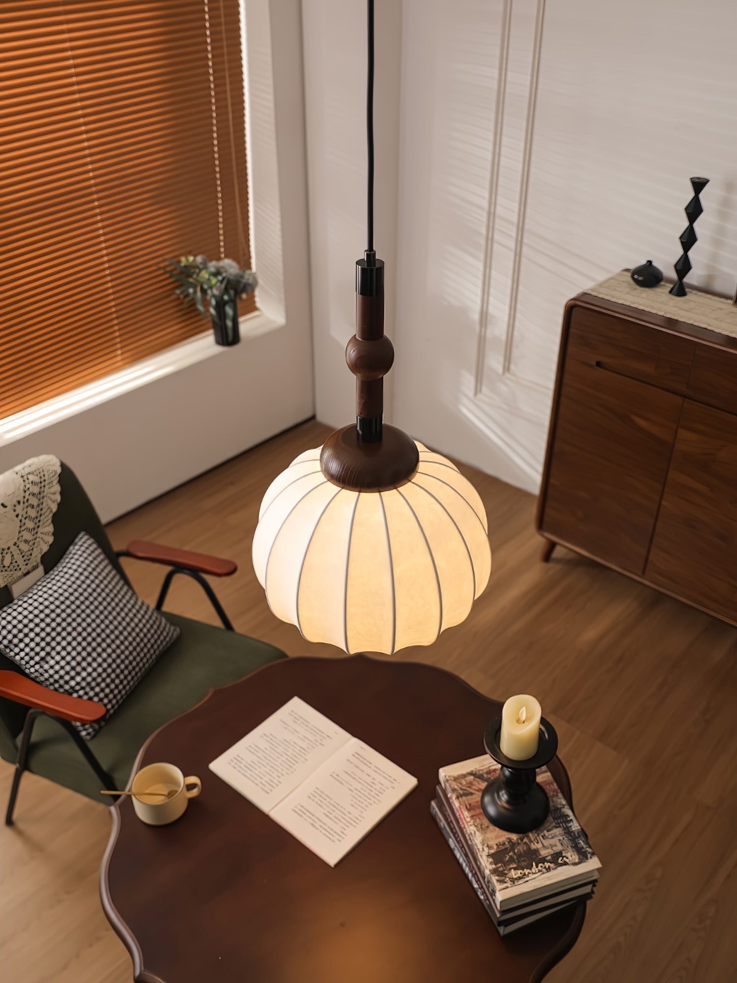 Solari Skandinavische Pendelleuchte aus Seidenholz-Letslighting