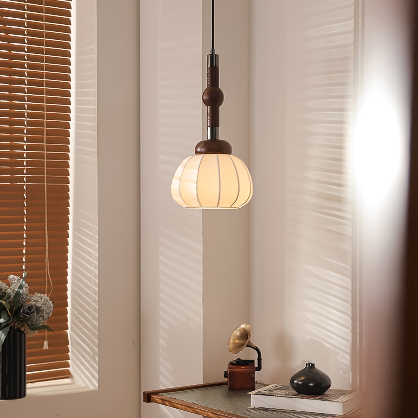 Solari Skandinavische Pendelleuchte aus Seidenholz-Letslighting