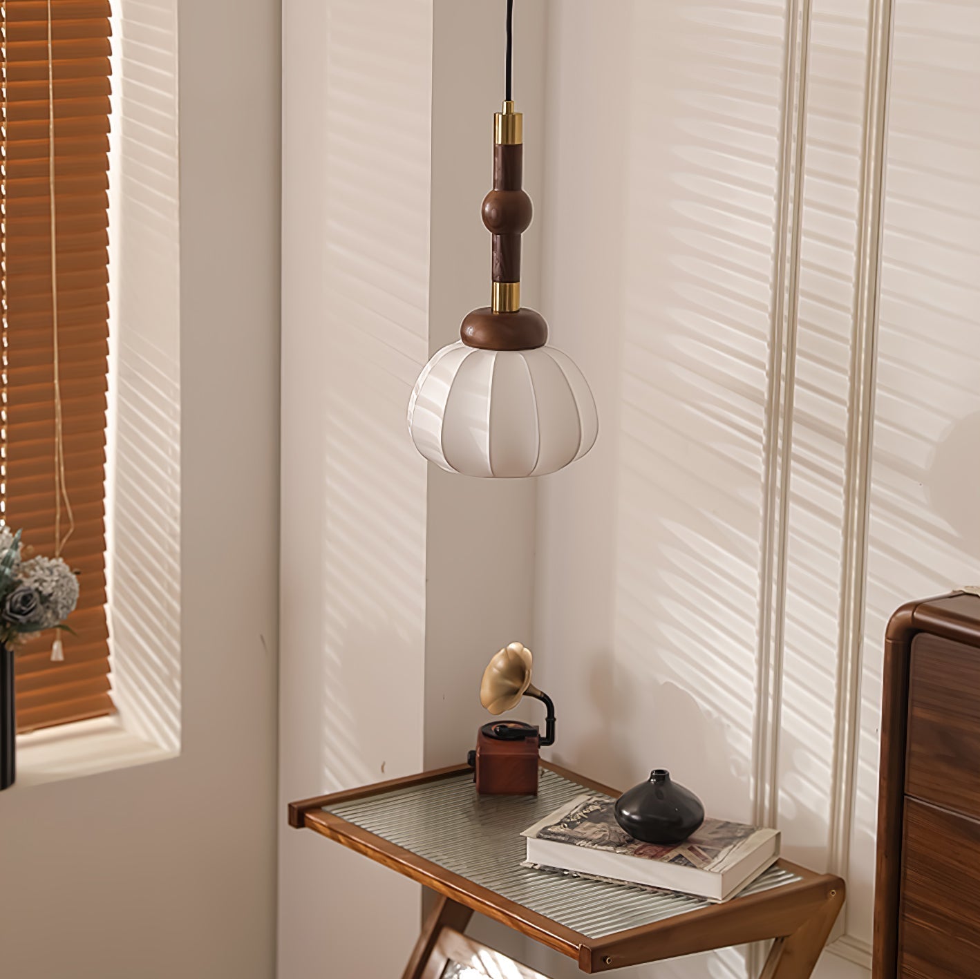 Solari Skandinavische Pendelleuchte aus Seidenholz-Letslighting