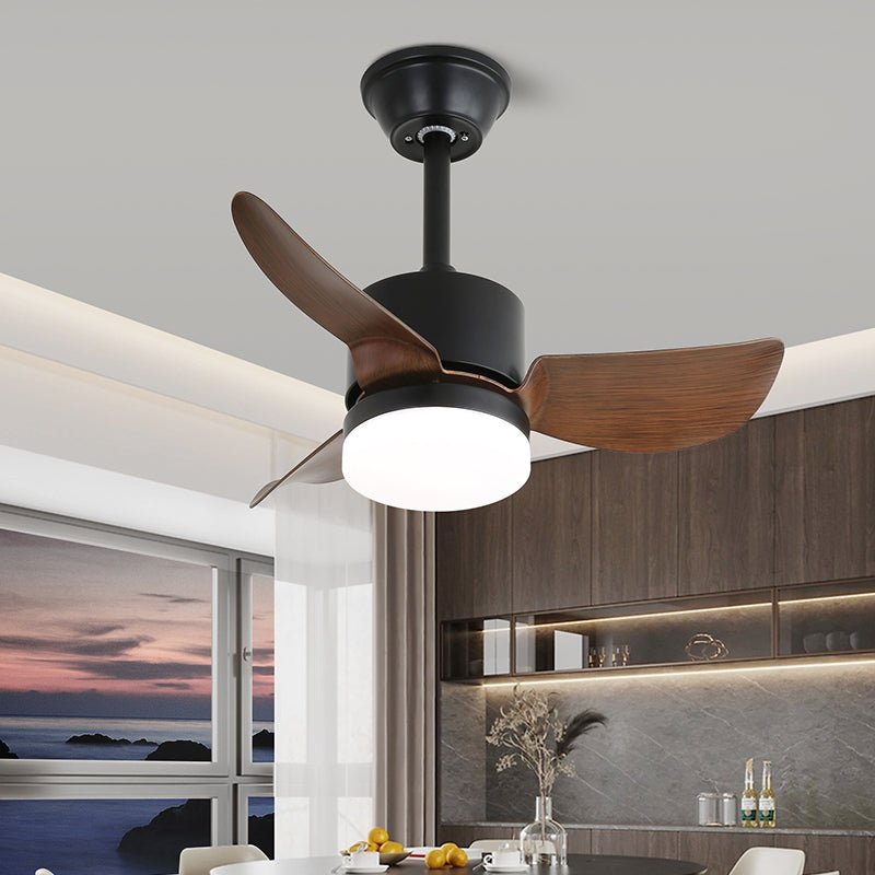Arden Minimalistischer Deckenventilator mit Licht aus schwarzem Holz in einem modernen Wohnzimmer