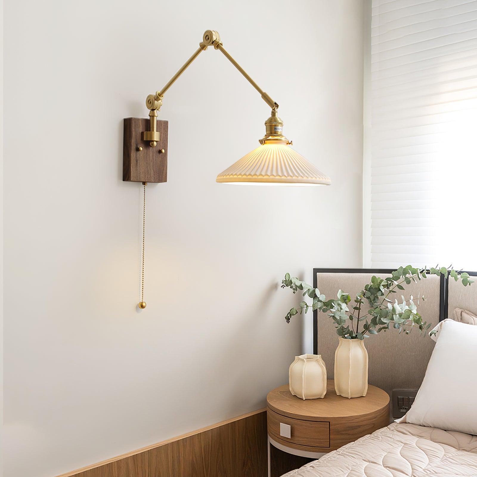 Wandleuchte Verstellbar Arm Gefeilt Schirm Walnuss Basis Vintage Task-Letslighting