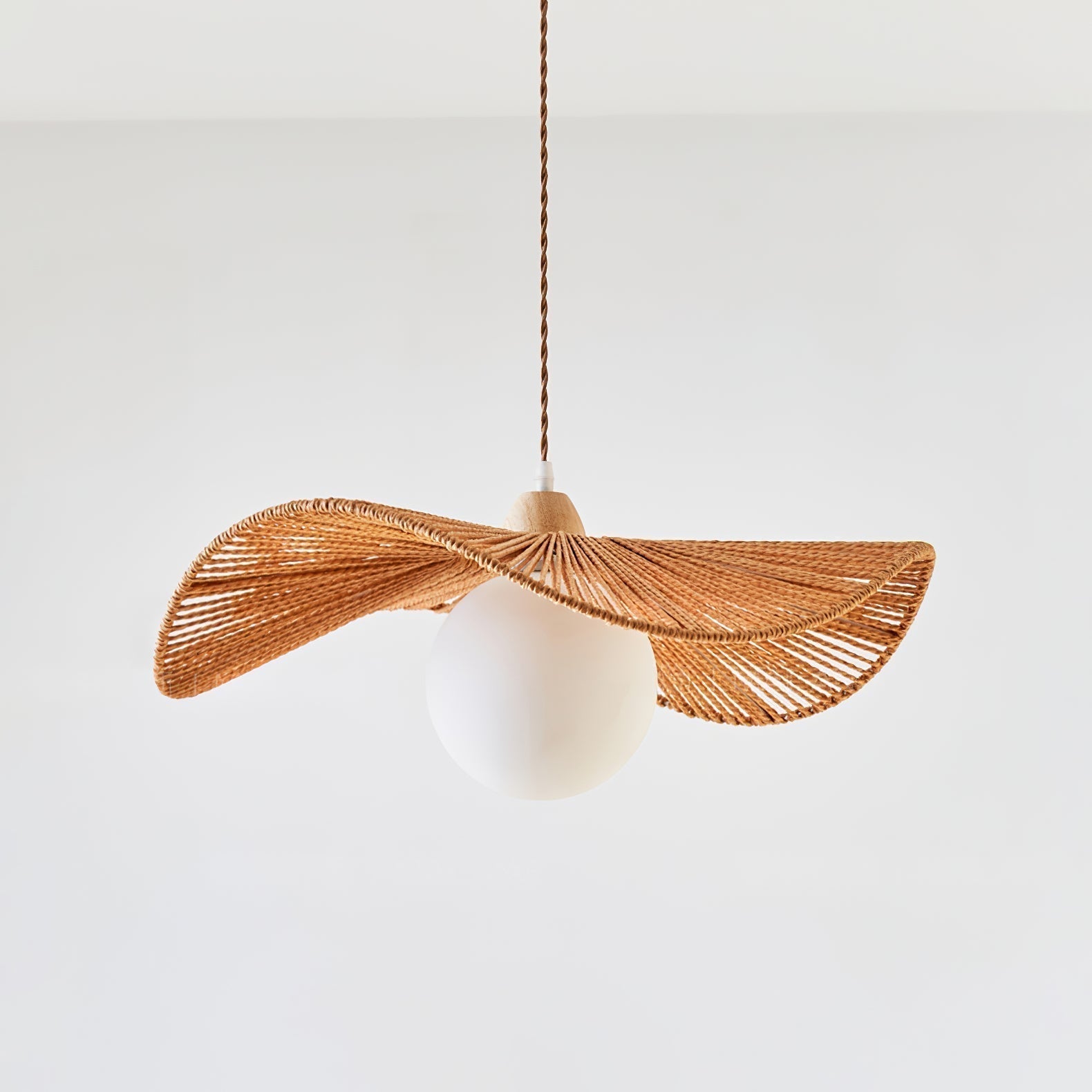 Atale Künstlerische Naturgeflochtene Pendelleuchte-Letslighting