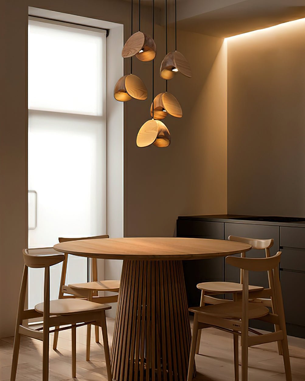 Elmiren Cluster Wood Pendant Light - Blowlighting