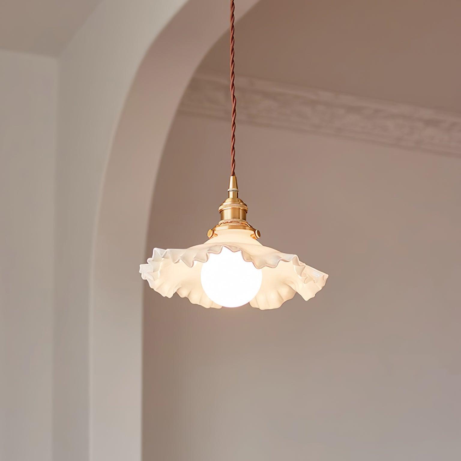 Pendelleuchte Glas Rüschen Schirm Messing Warmer-Letslighting