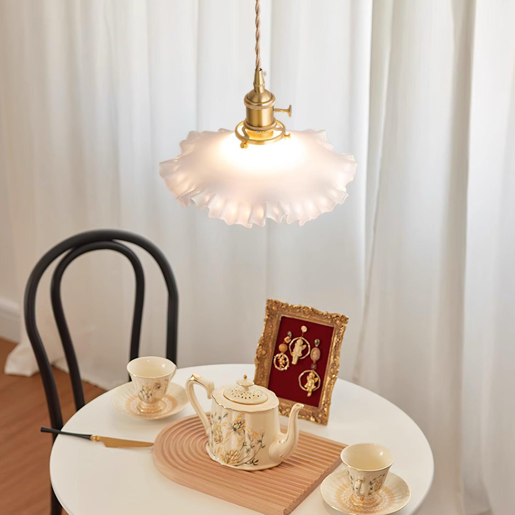 Pendelleuchte Glas Rüschen Schirm Messing Warmer-Letslighting
