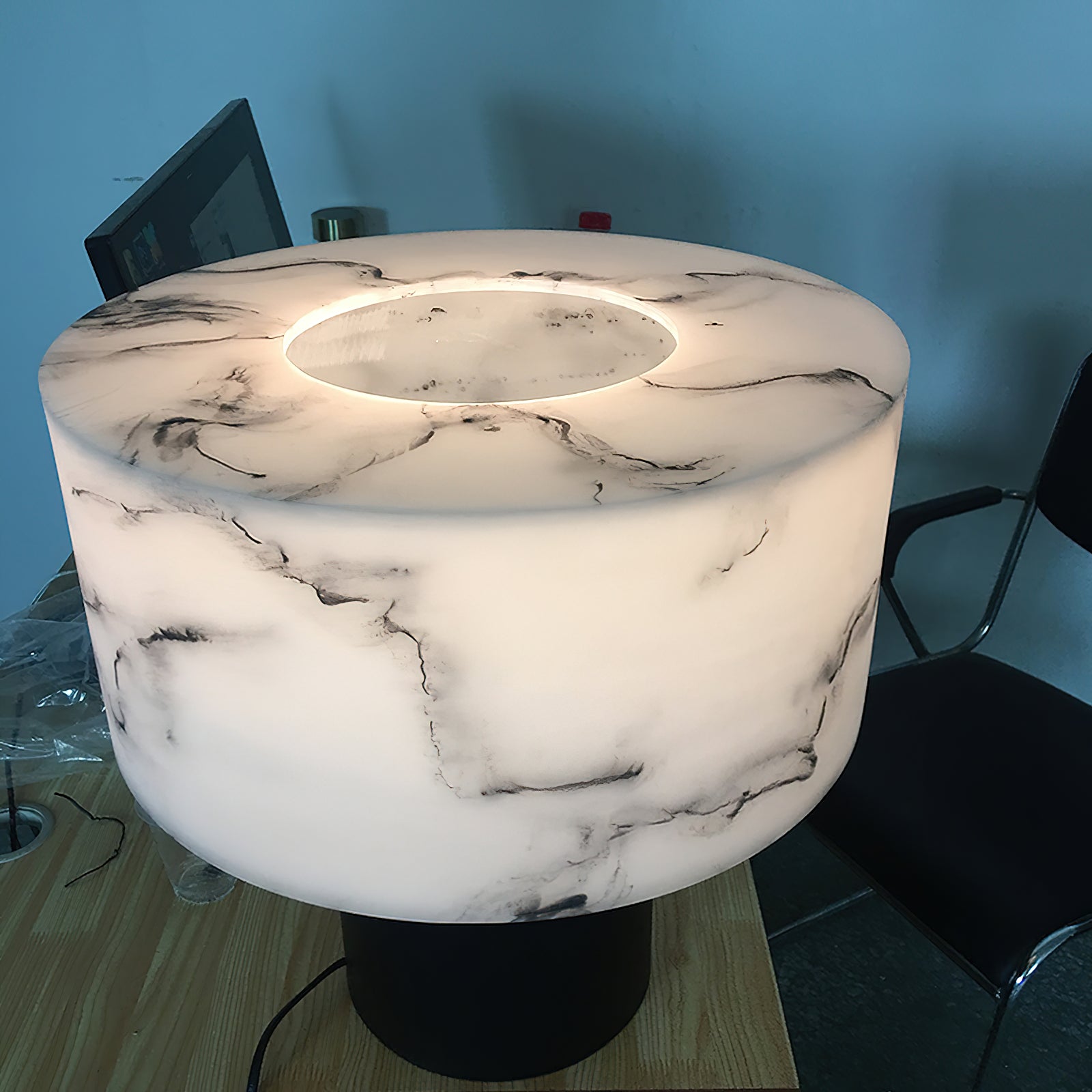 Small Solid Table Lamp - Letslighting