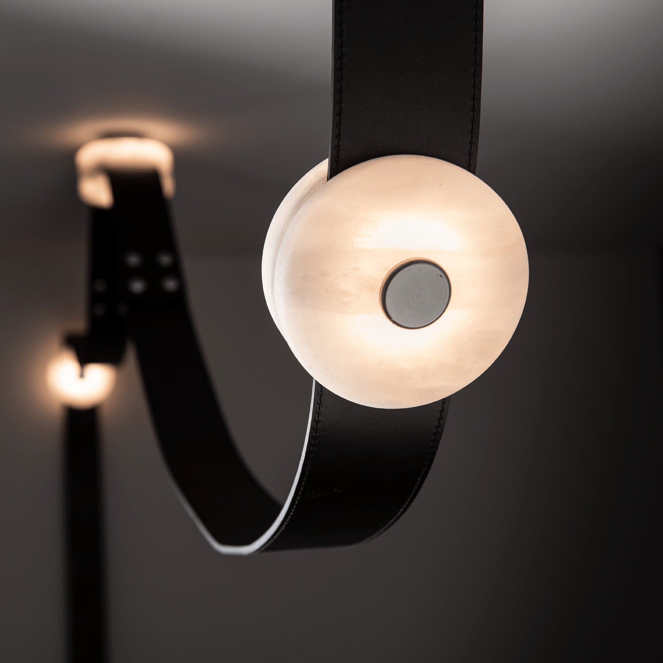 Orinos Modern Minimalist LED Alabaster Pendant Lamp - Letslighting