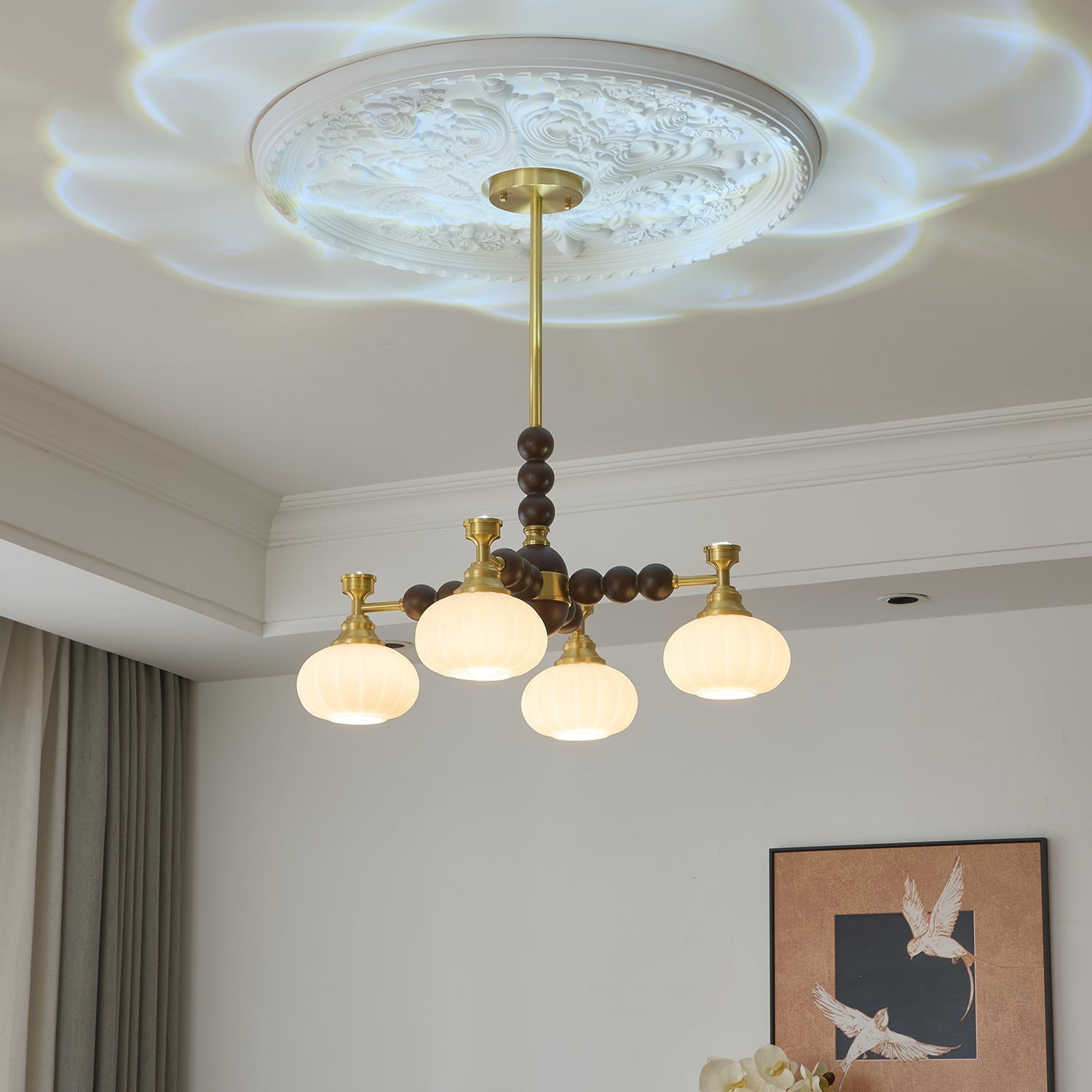 Avdorira Eleganter Vintage-Kronleuchter aus Messing und Holz-Letslighting