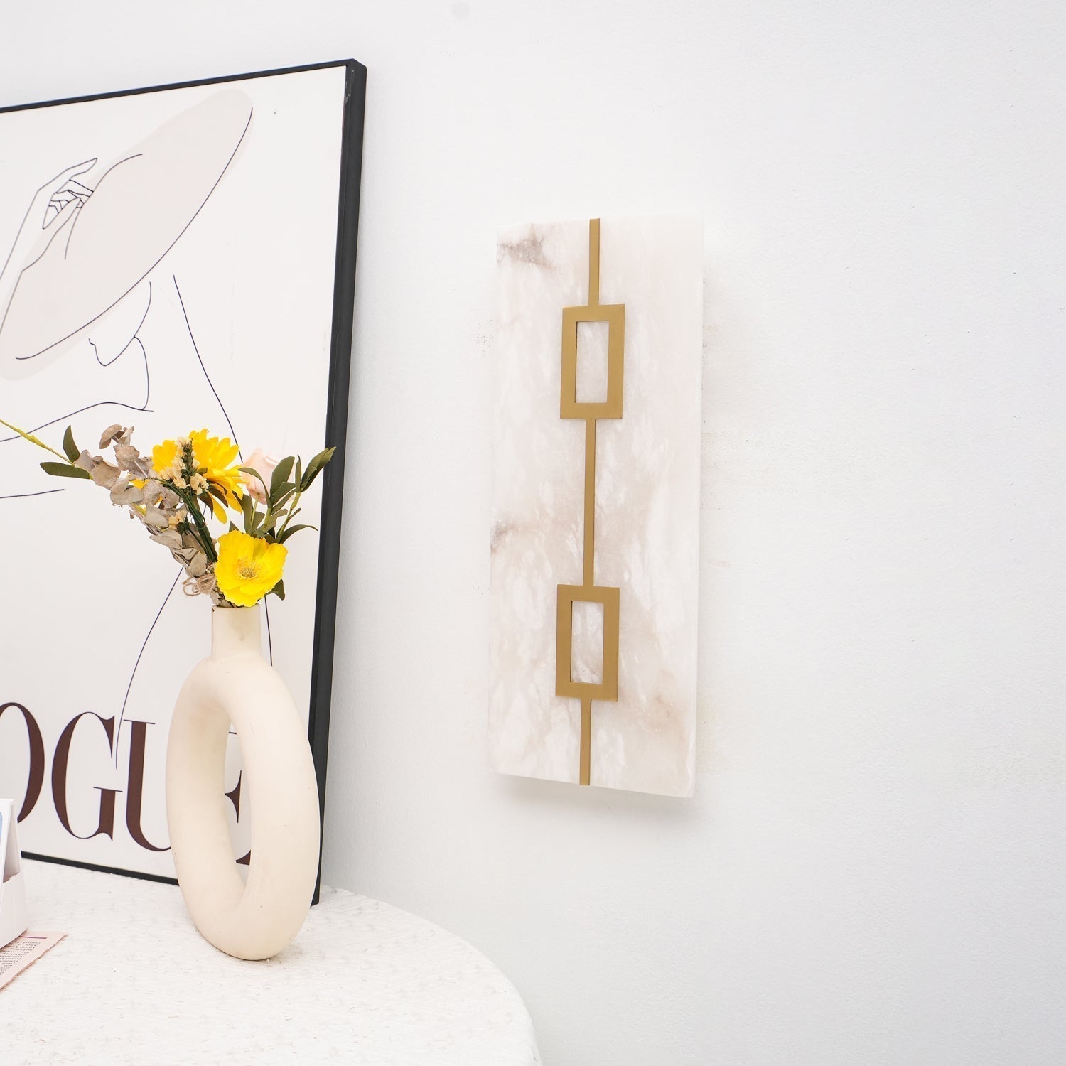 Alvelor Geometric Alabaster Wall Light - Neutralighting