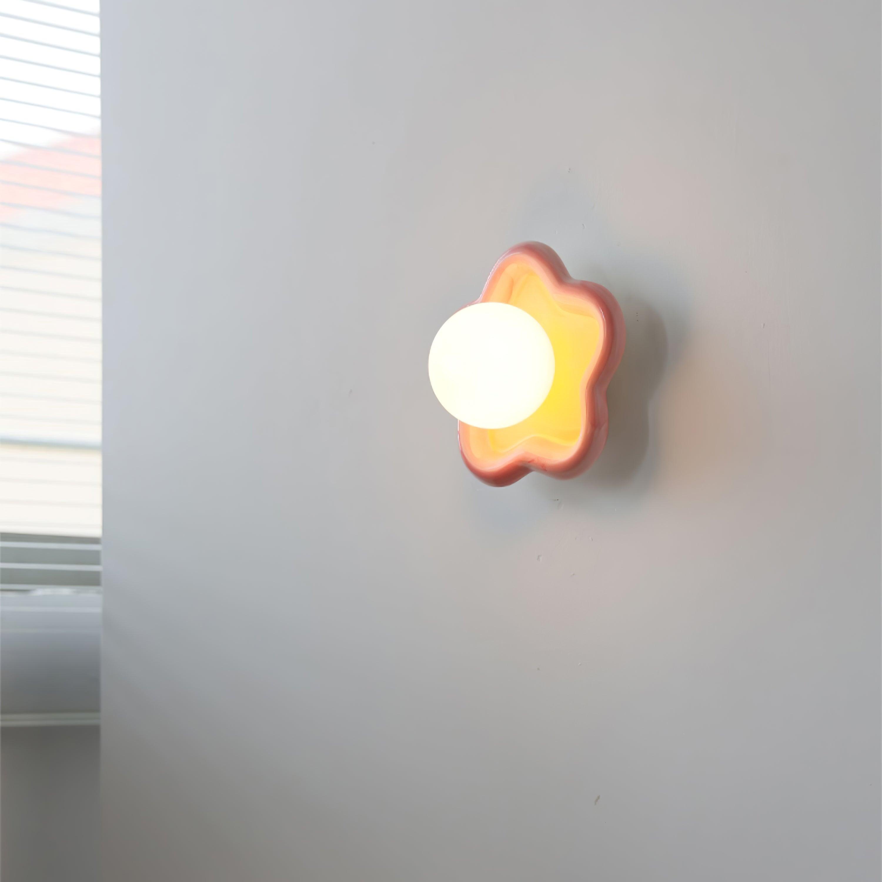 Petani Rosa Gelbe Blumen-Wandleuchte-Letslighting