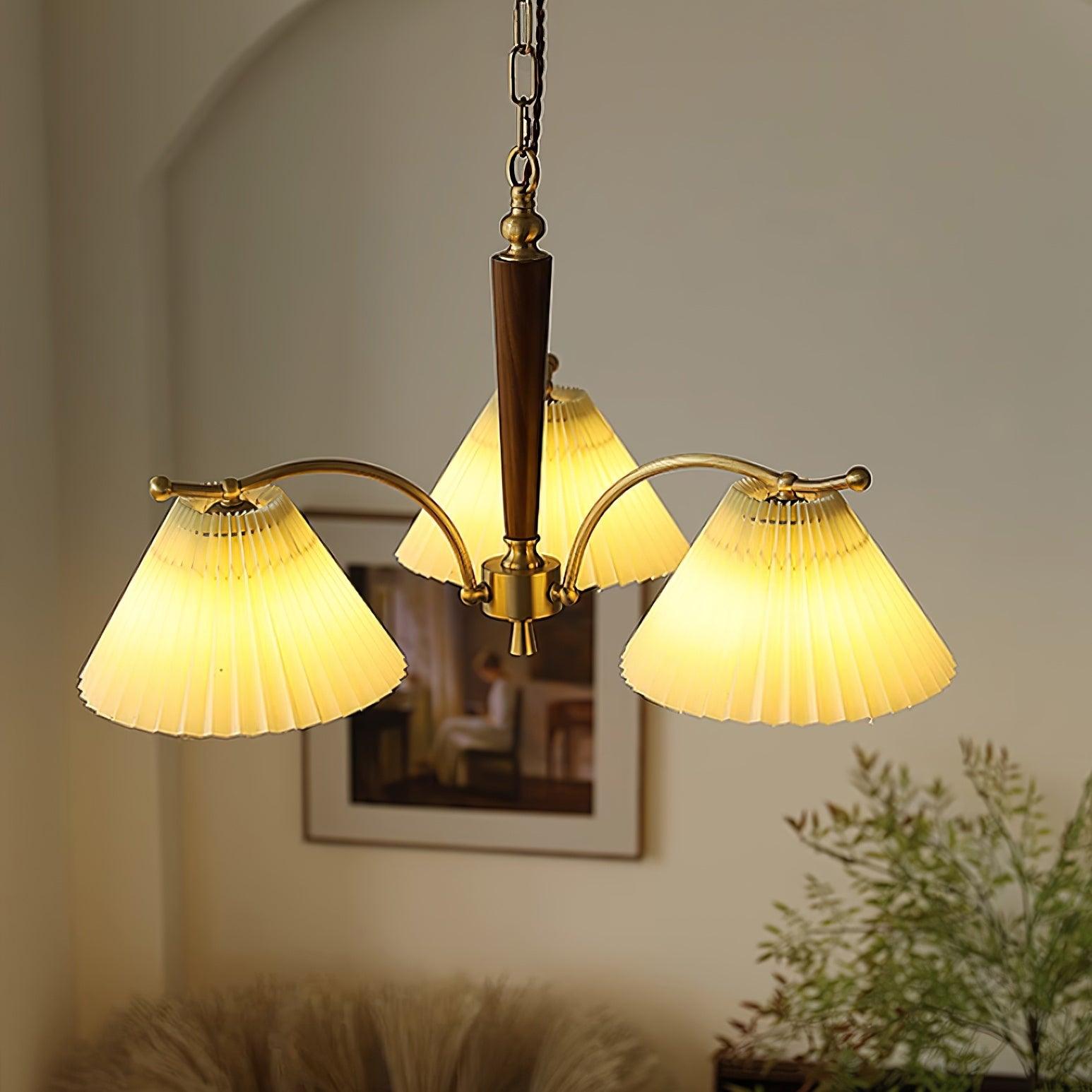 Kronleuchter Gefeilt Stoff Schirme Walnuss Messing Arme Warm Retro-Letslighting