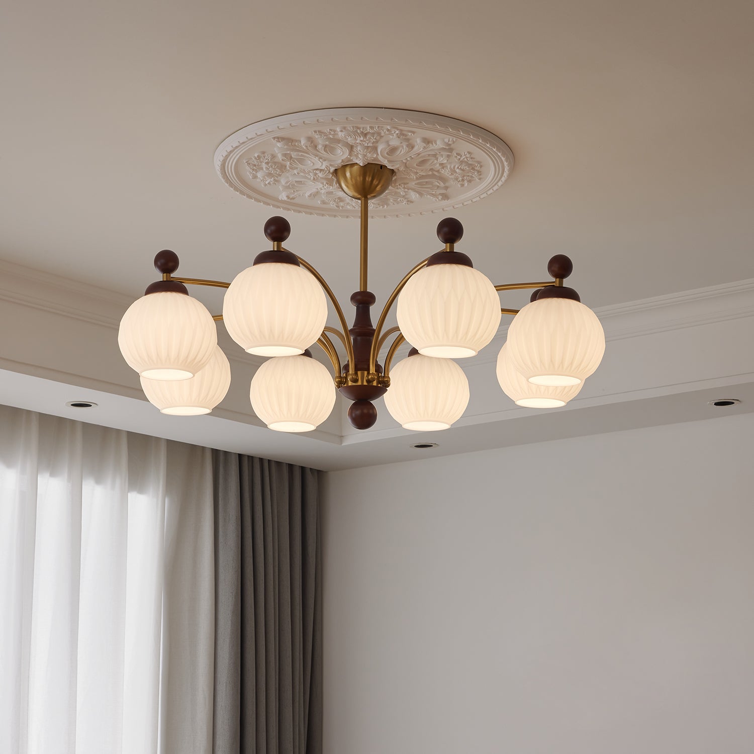 Vedoror Traditioneller Klassischer Kugel Holz Glas Kronleuchter-Letslighting