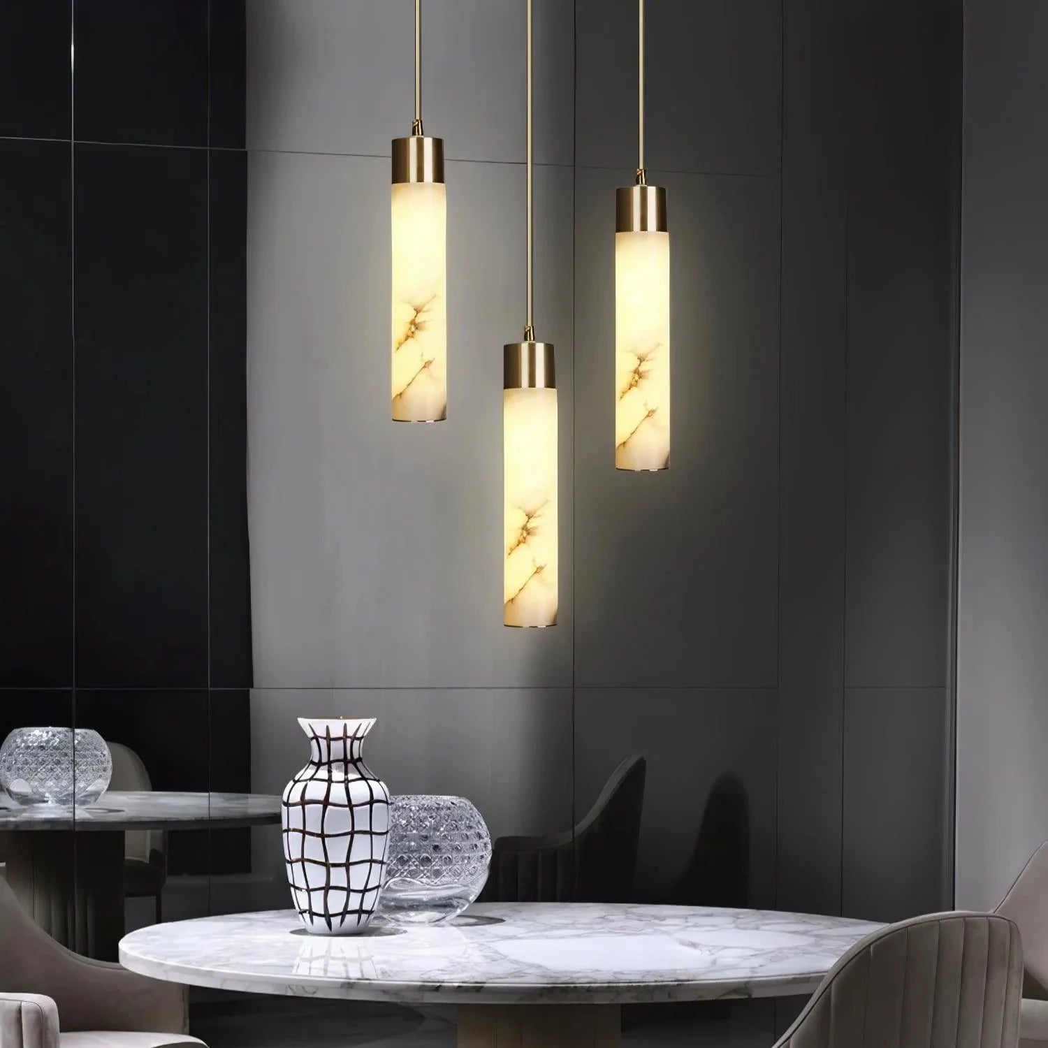 Dike Weiße Alabaster-Pendelleuchte