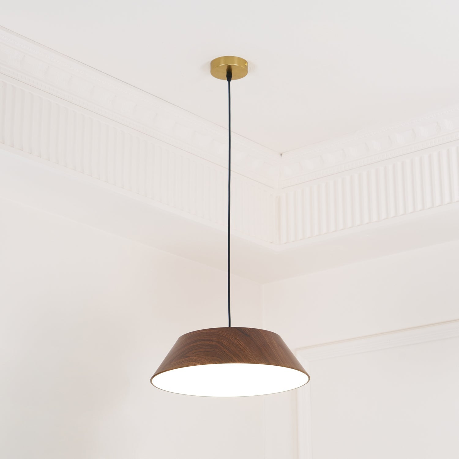 Novain Pendelleuchte mit Holzmaserung-Letslighting