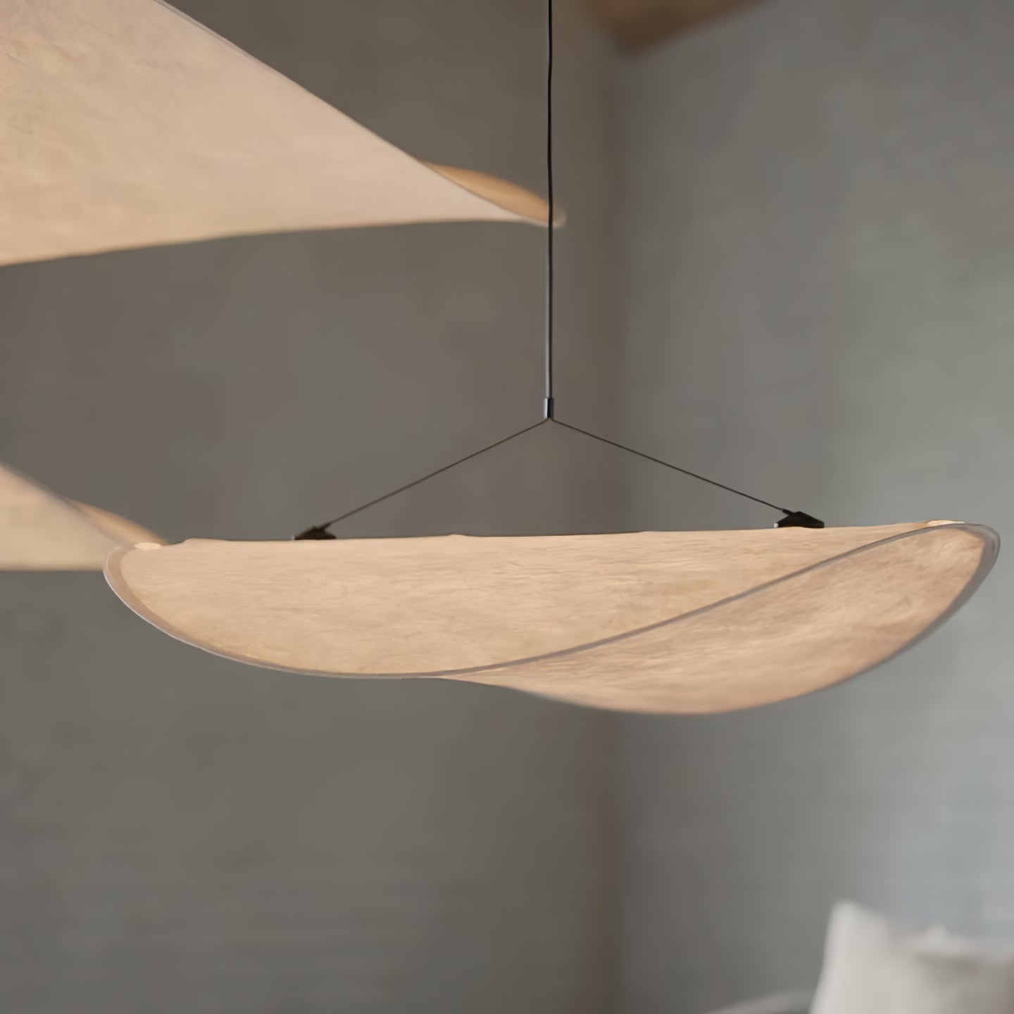 Tense Tyvek Pendant Lamp - Blowlighting