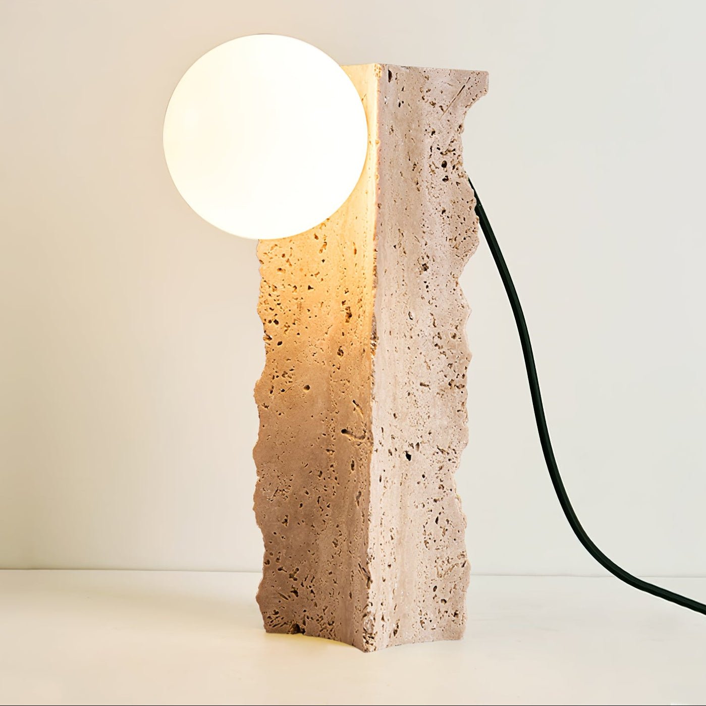 Vyrnora Travertin-Platten-Tischlampe-Letslighting
