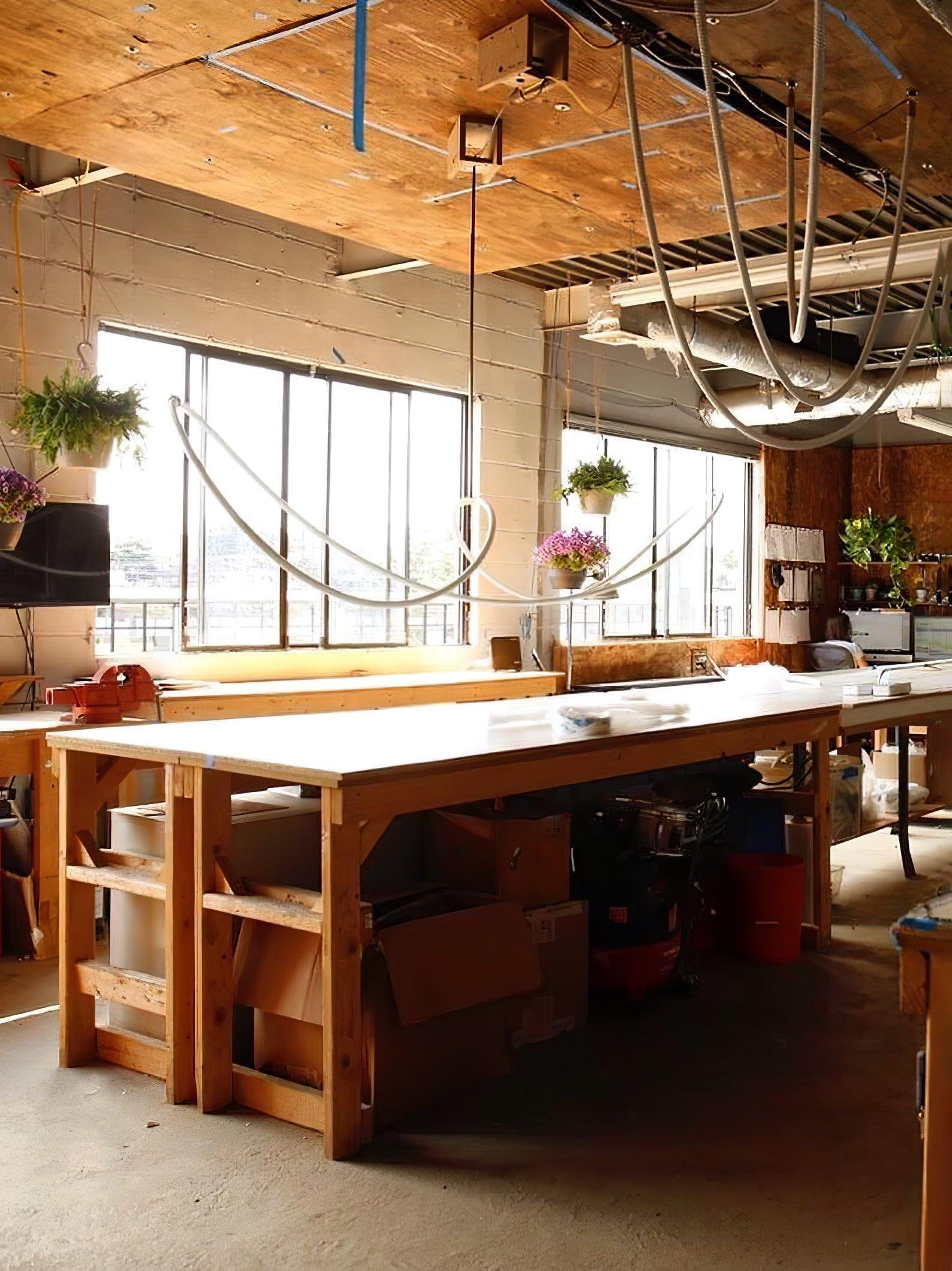 Solara Pendant Lamp Flexible Curve Silicone Brass - Letslighting