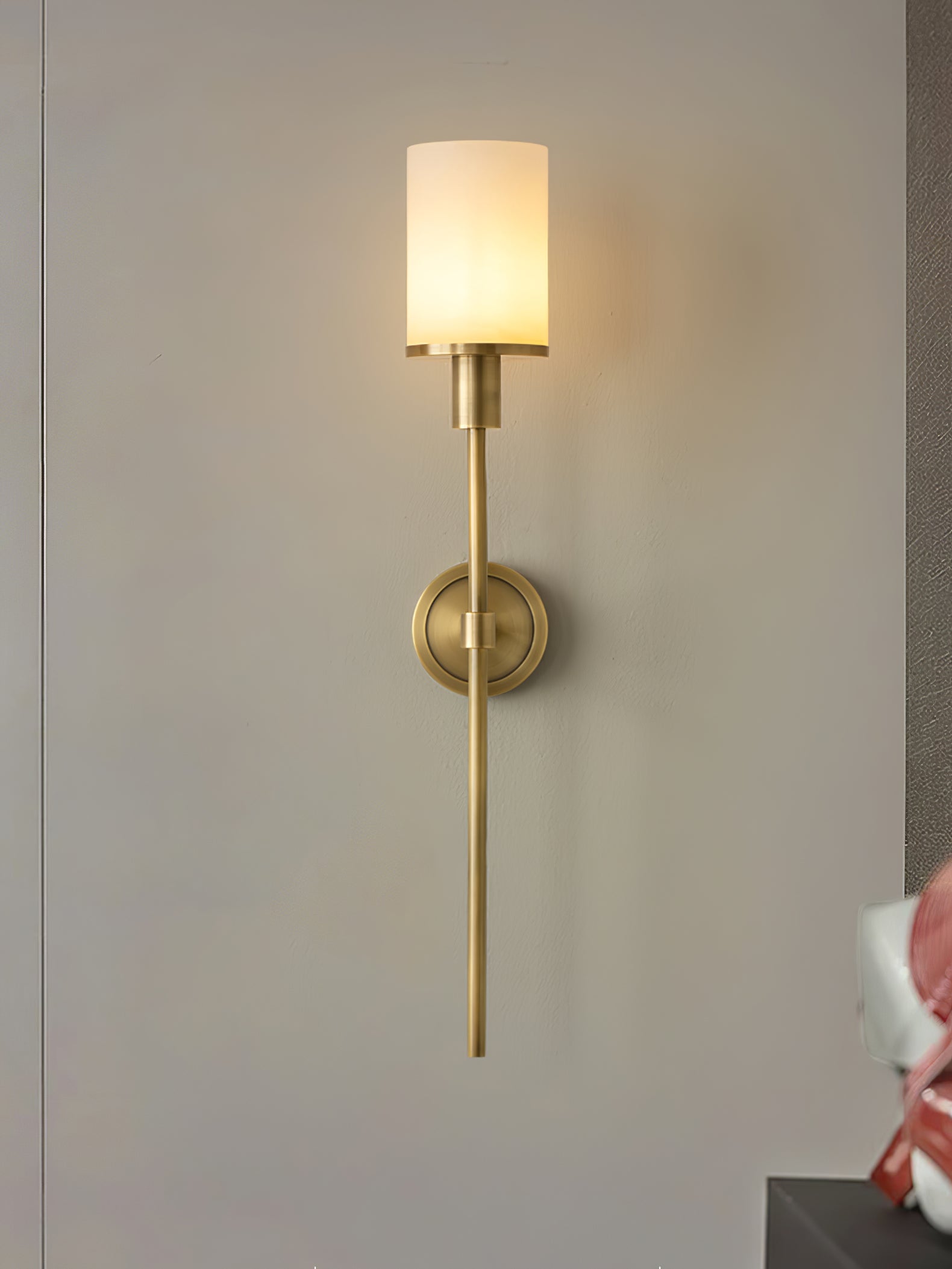 Tracie Classic Sconce - Blowlighting
