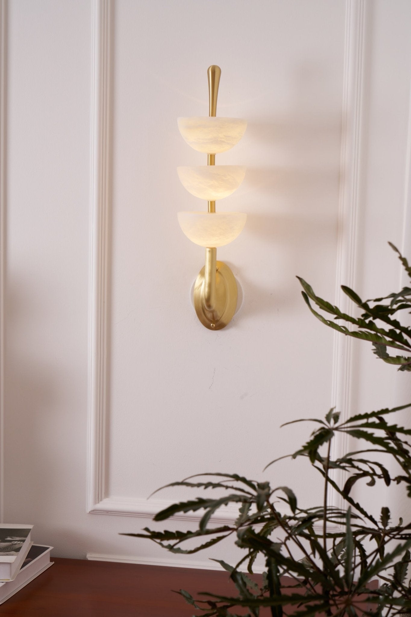Ulmiraris Alabaster Wall Light - Neutralighting