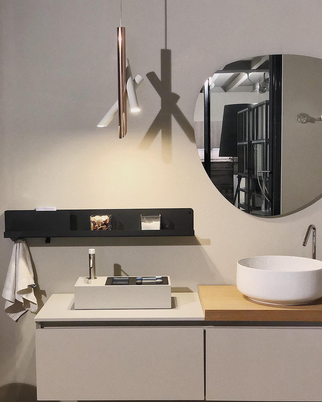 Solara Aluminium Minimalistische Röhrenpendelleuchte-Letslighting