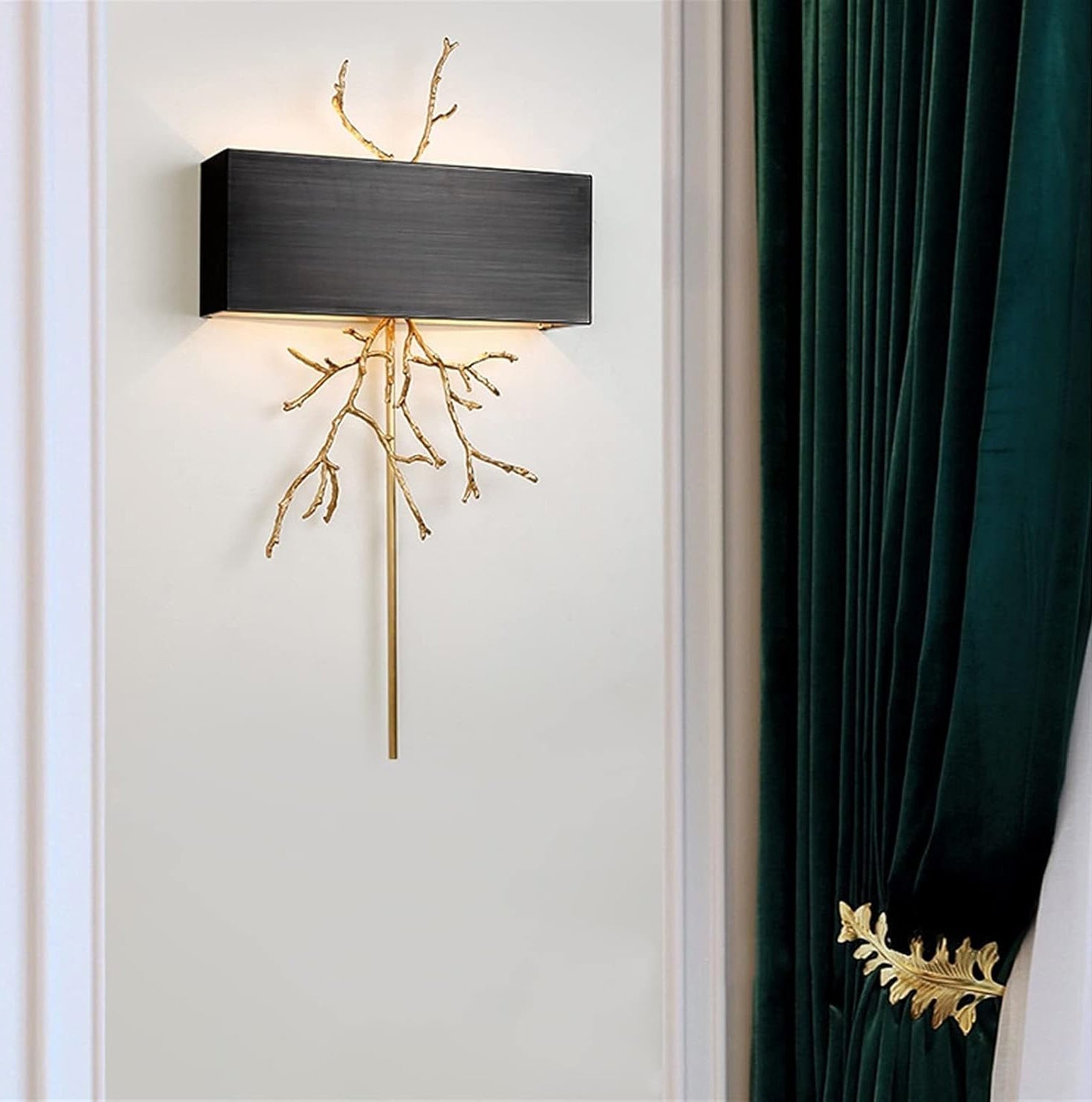 Vivaria Moderne Wandleuchte aus Messing-Letslighting