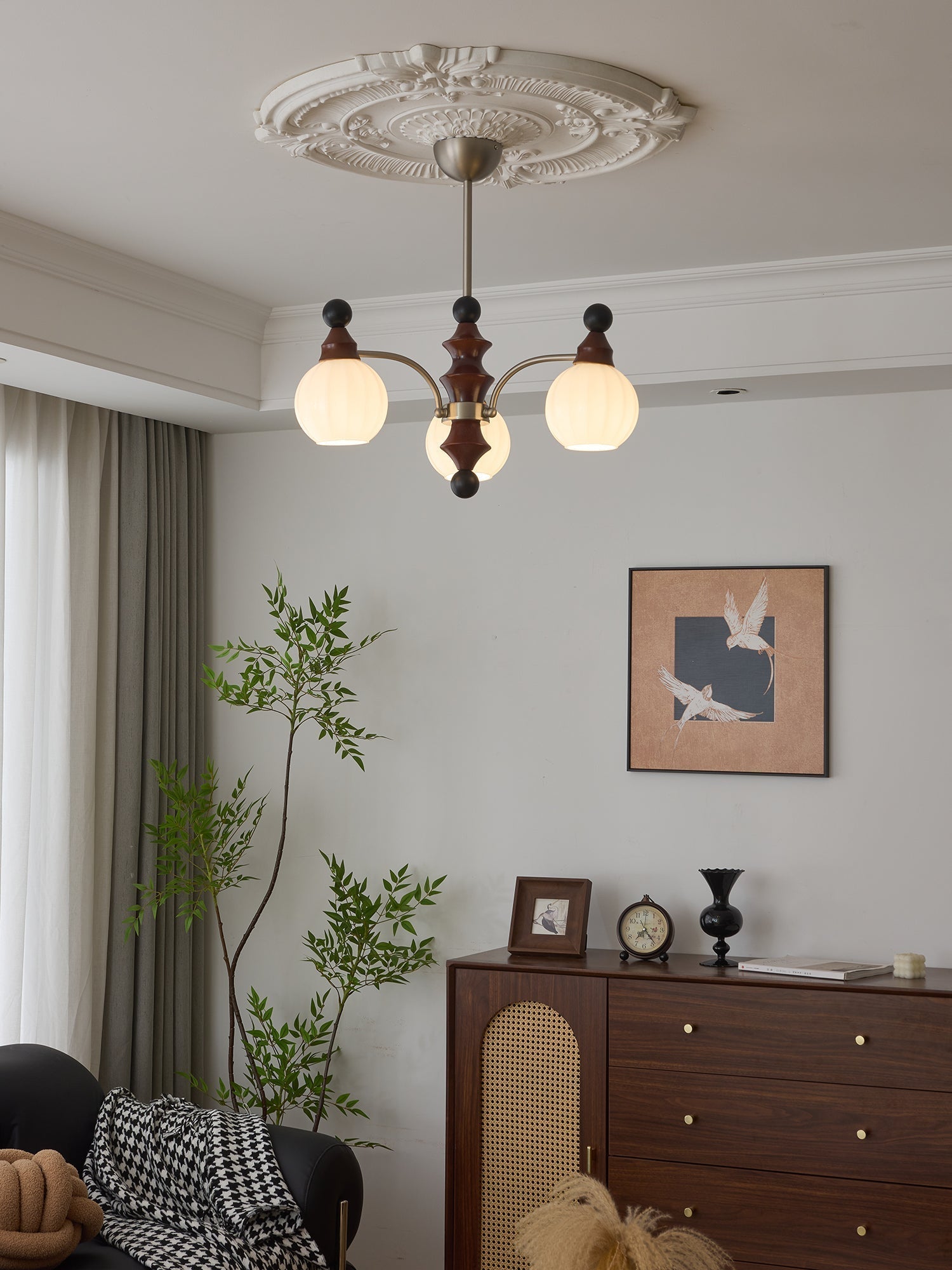 Zosilara Traditioneller Eleganter Holzkronleuchter-Letslighting