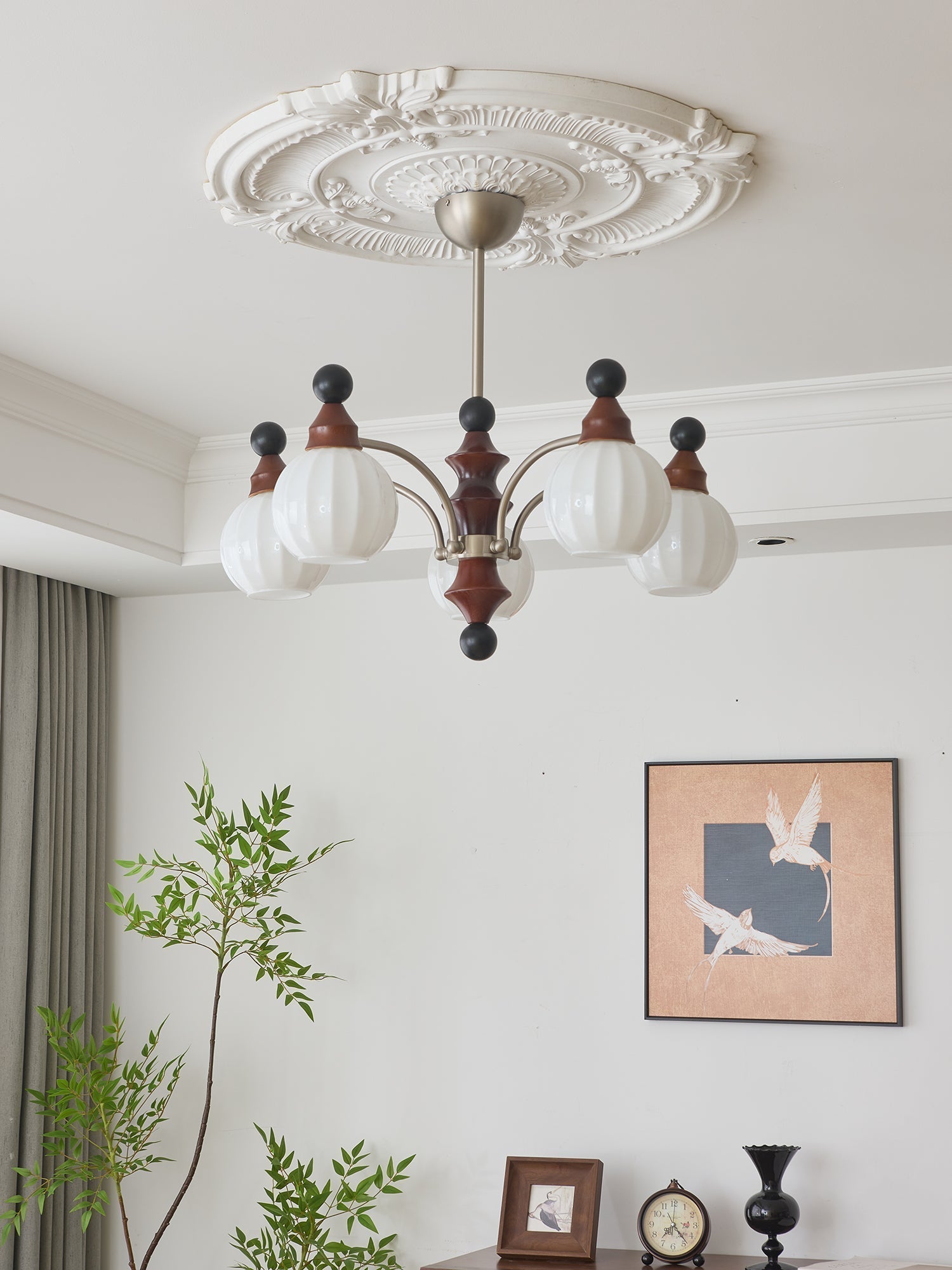 Zosilara Traditioneller Eleganter Holzkronleuchter-Letslighting